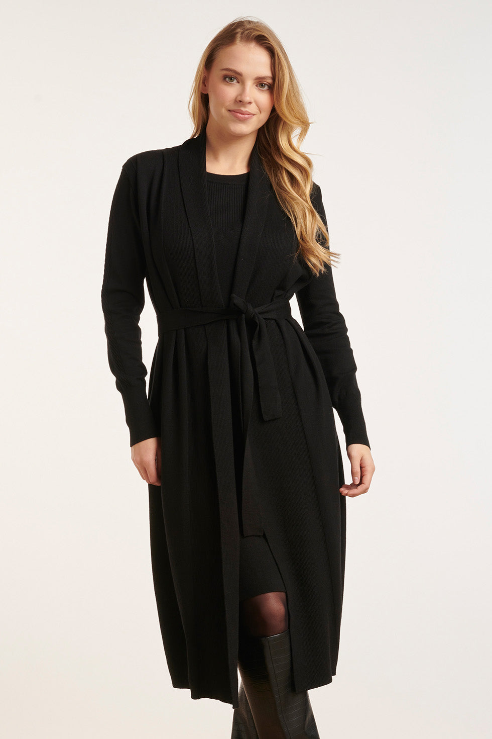 24623 e Mouwloze Fijngebreide Cardigan | Black