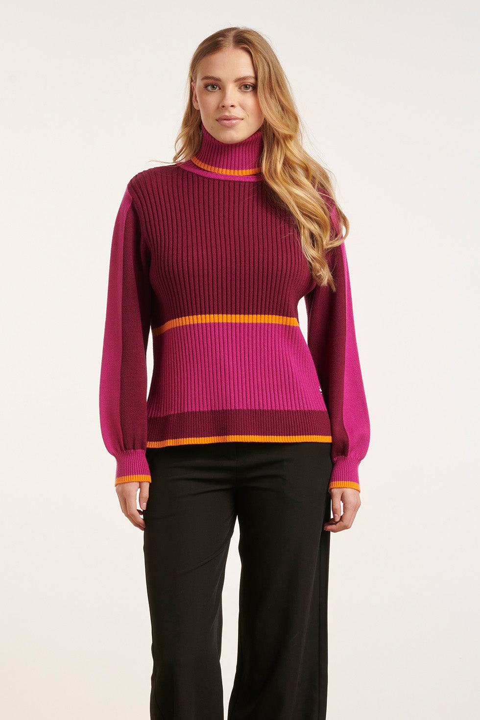 24626 blok Gebreide Top Met Turtle Neck | Cerise - Bordeaux