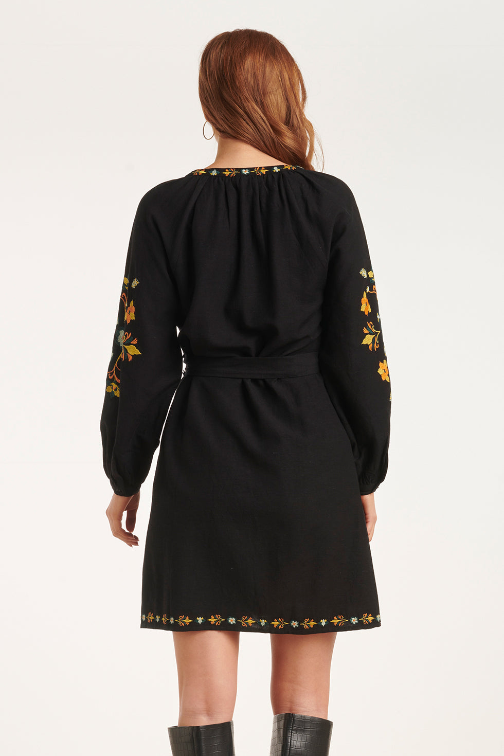 24694 E Jurk Met Bloemenborduursels | Black - Muticolour