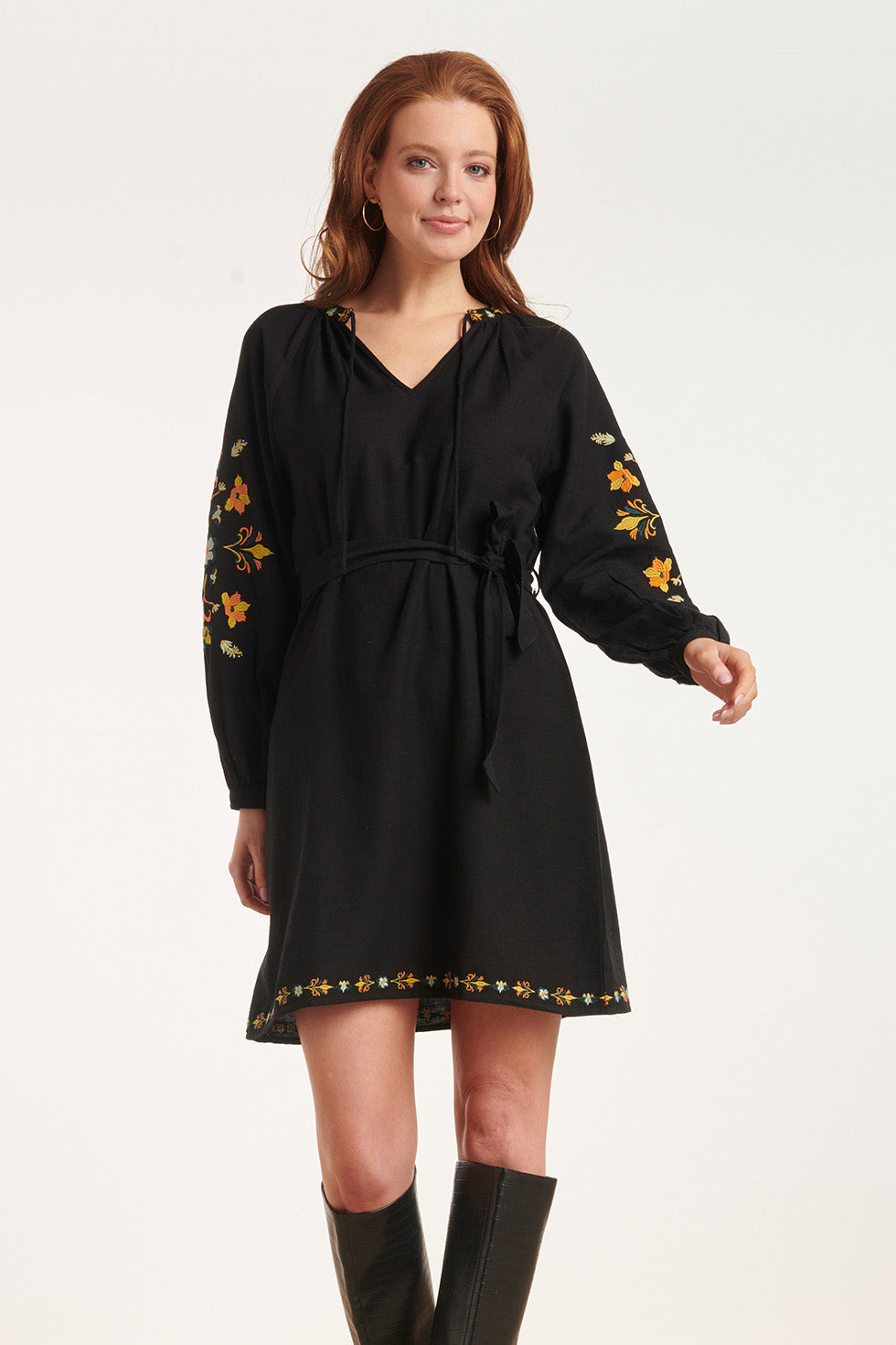 24694 E Jurk Met Bloemenborduursels | Black - Muticolour