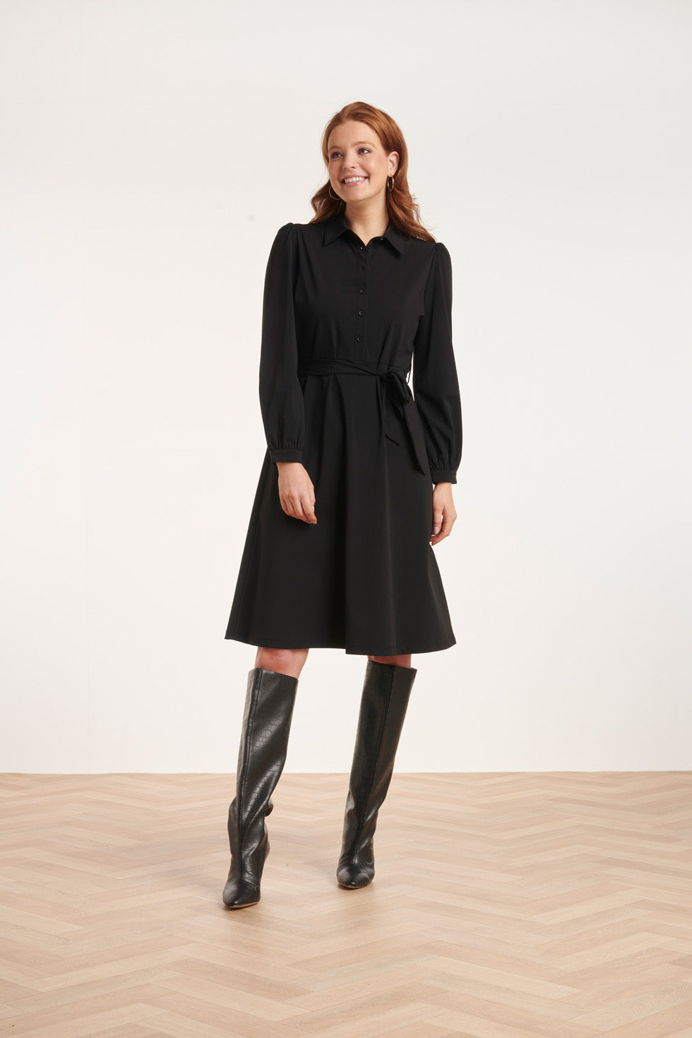 24714 E Travel Kwaliteit Jurk | Black