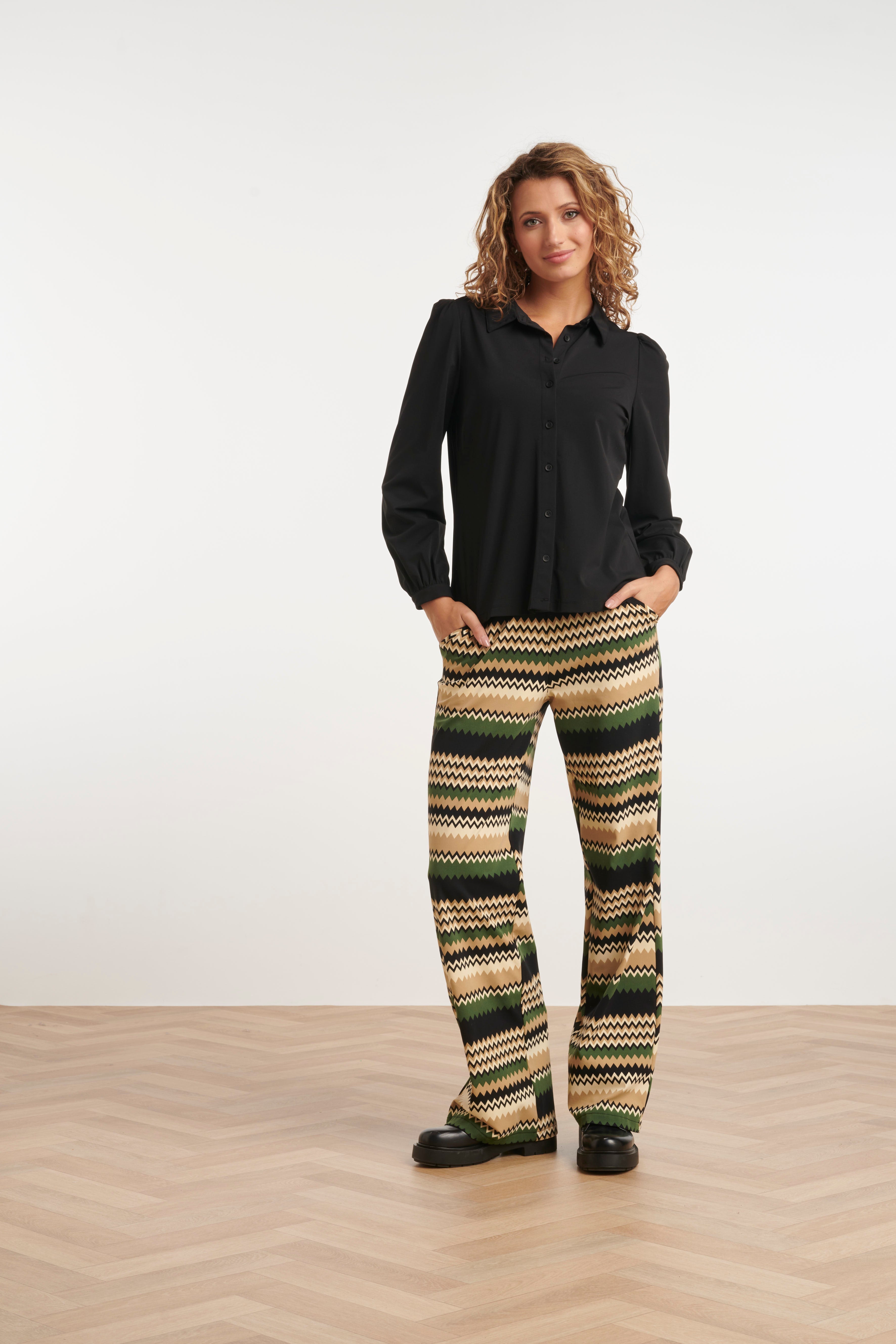 24728 Stijlvolle Zigzag Geprinte Travel Kwaliteit Broek | Sand-Multicolour