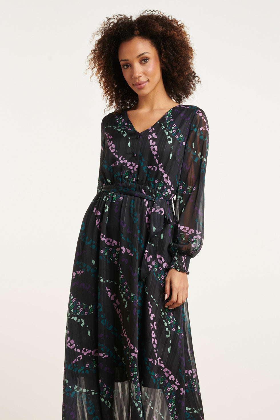 24752 Elegant Chiffon Jurk Met Dierenprint | Black - Muticolour