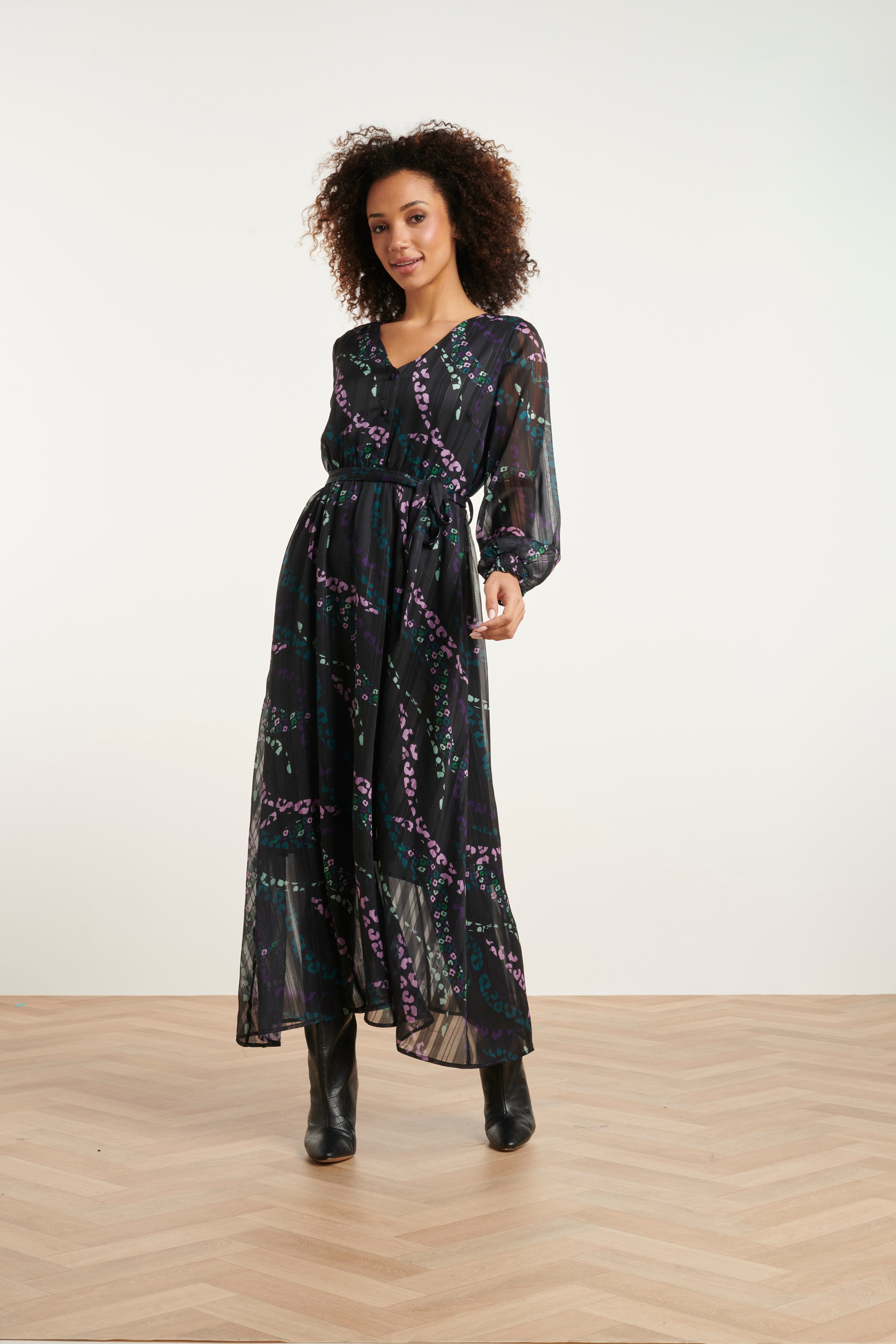 24752 Elegant Chiffon Jurk Met Dierenprint | Black - Muticolour