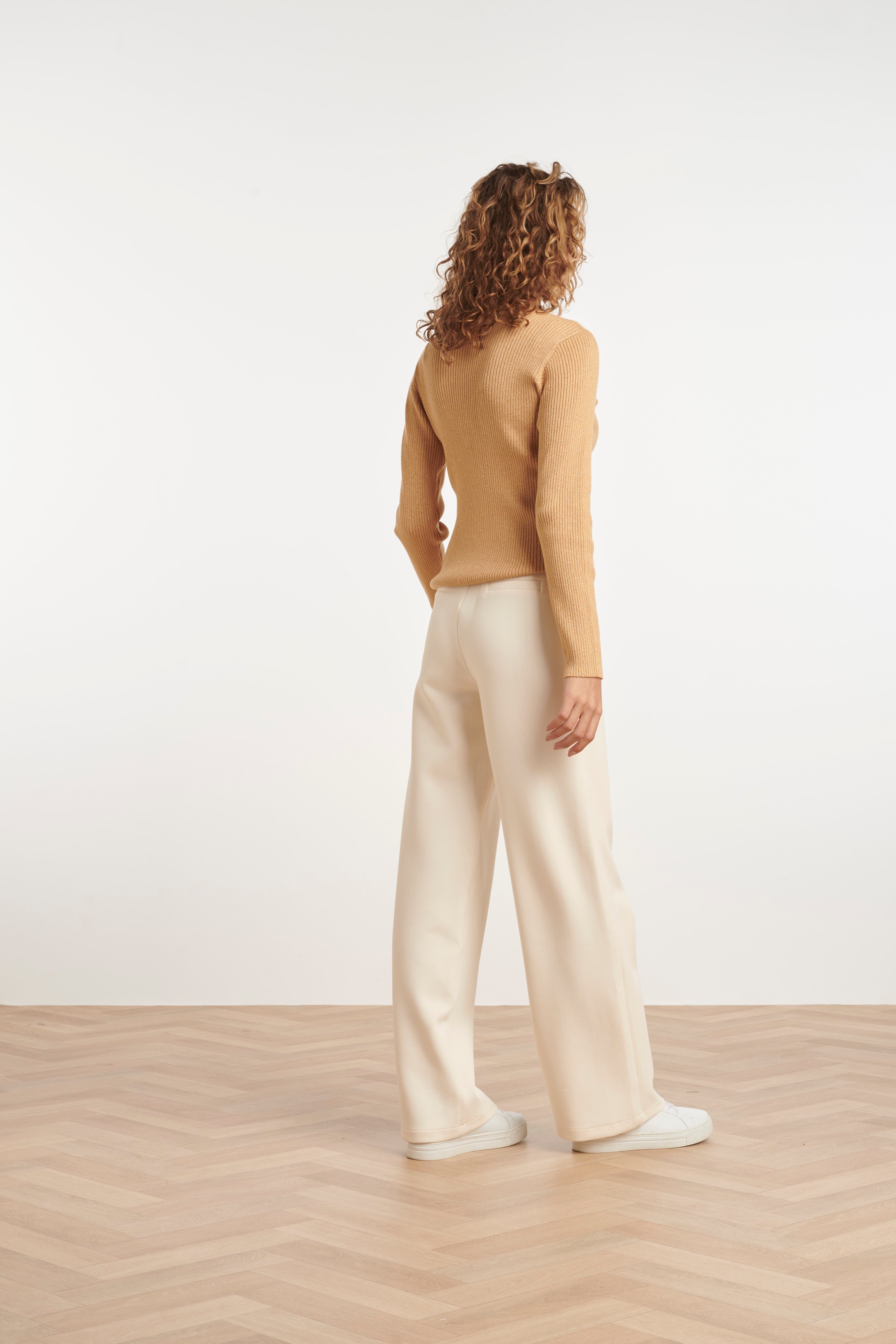 24788 Donker Gebreide Rib Turtle Neck Top | Dark Sand - Gold