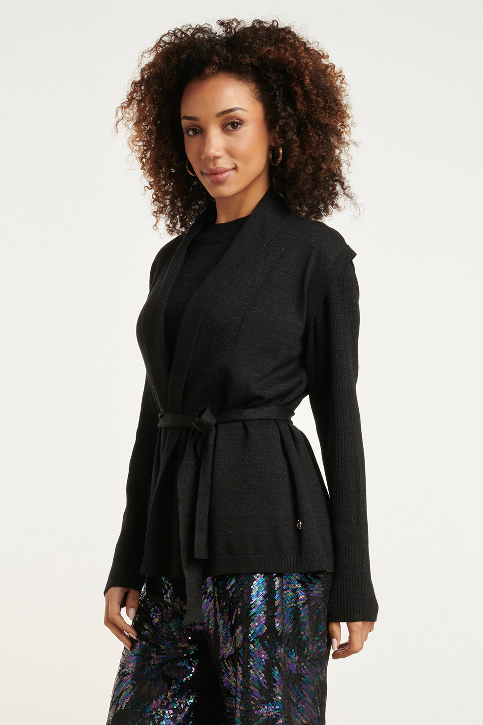 24789 e Geribde Mouwloze Cardigan Met Lurex | black