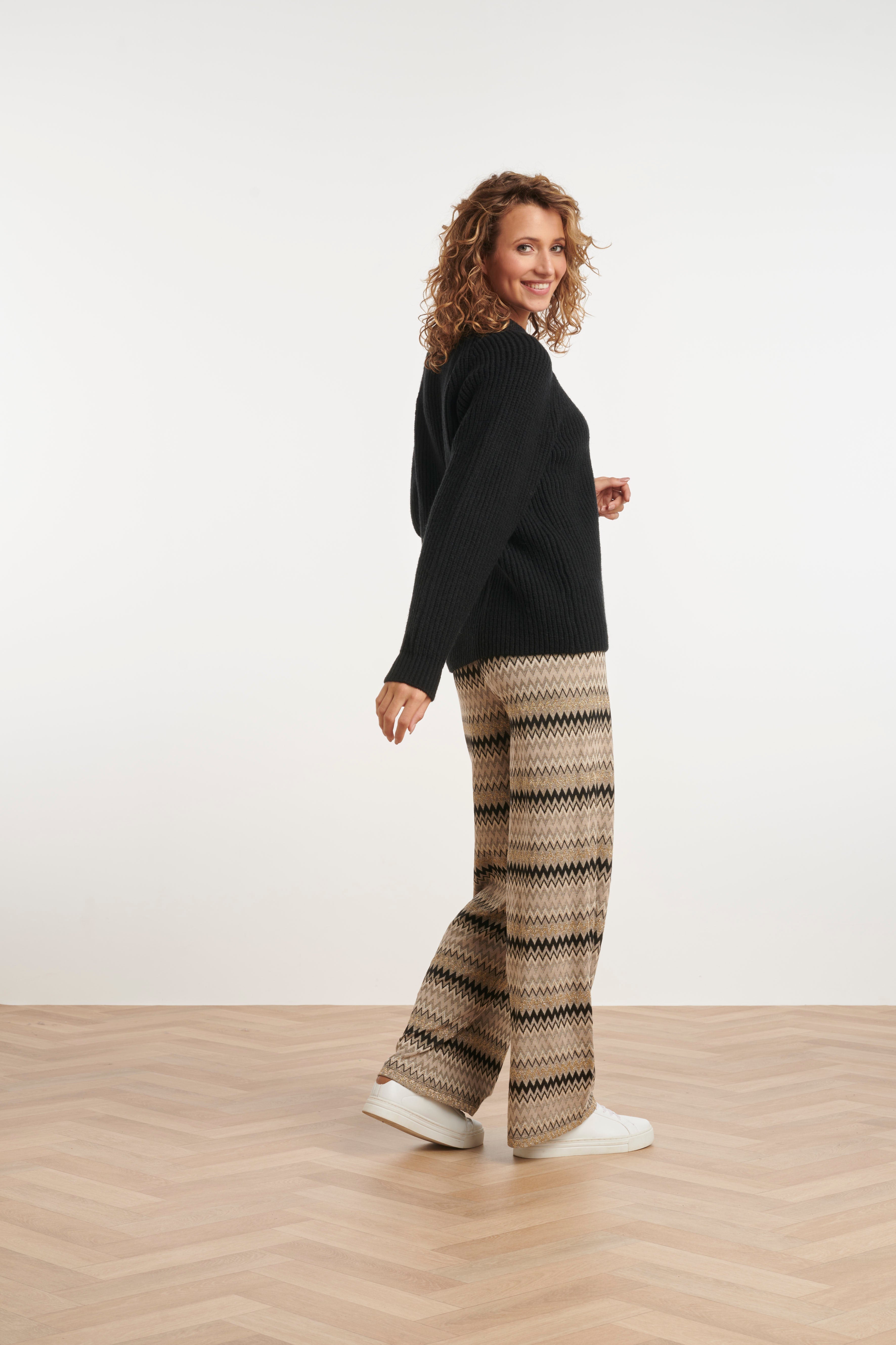 24811 Zigzag Broek | Blackwhite
