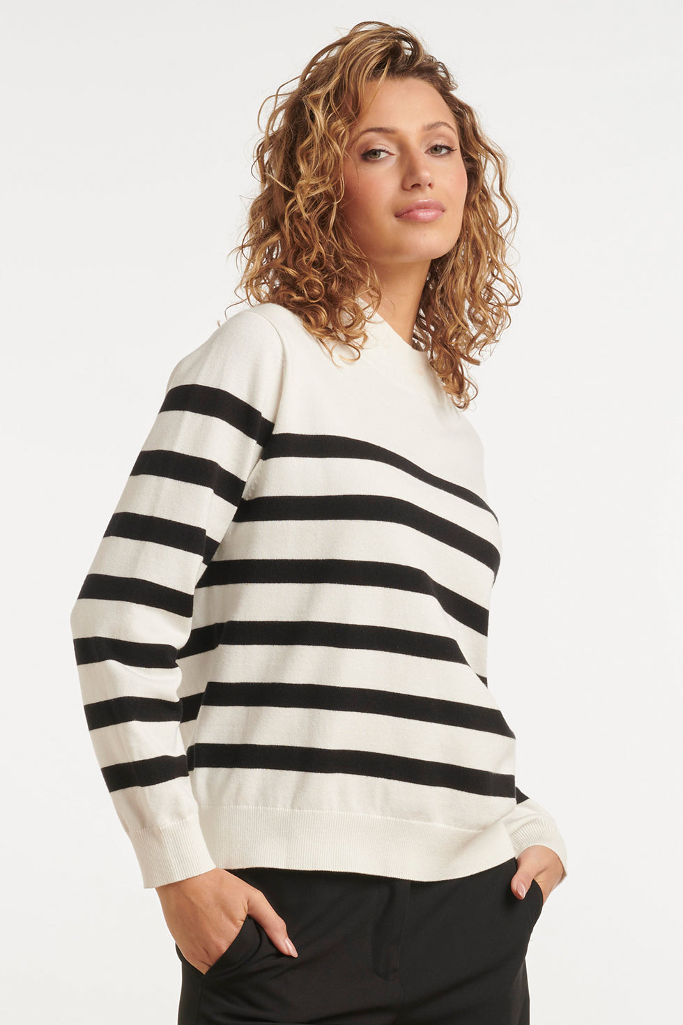 24907 Gebreide - Gestreepte Top | Black-White