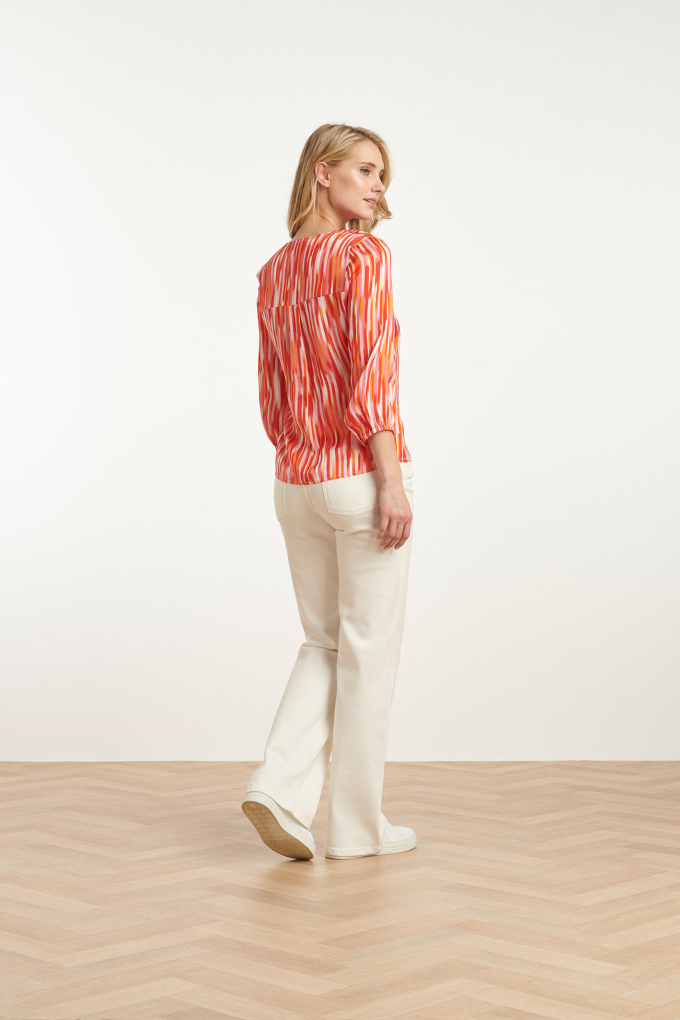 25008 Gestreepte V-Hals Satijn Top | Red-Multicolour