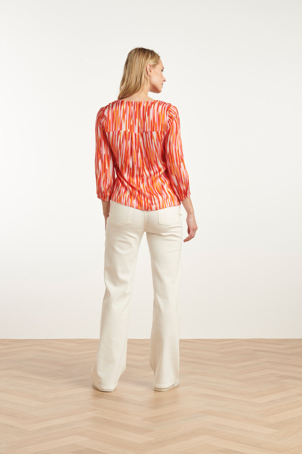 25008 Gestreepte V-Hals Satijn Top | Red-Multicolour