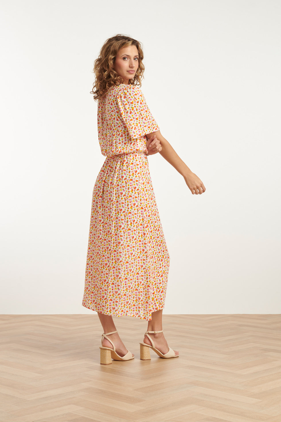 25009 V- Hals Maxi Jurk Met Polka Dot Print | White-Multicolour