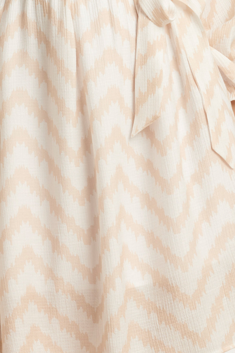 25014 Zachtevloeiende 3/4 Mouw Jurk Met Zigzag Print | Sand-Off White