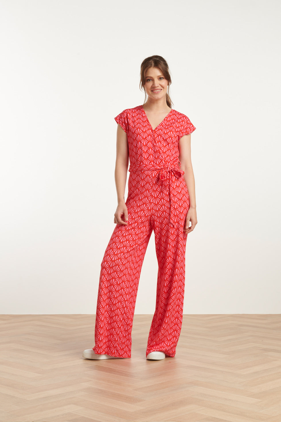 25039 V-Vormige Jumpsuit Met Overlappende Halslijnschelpprint | Red-Pink