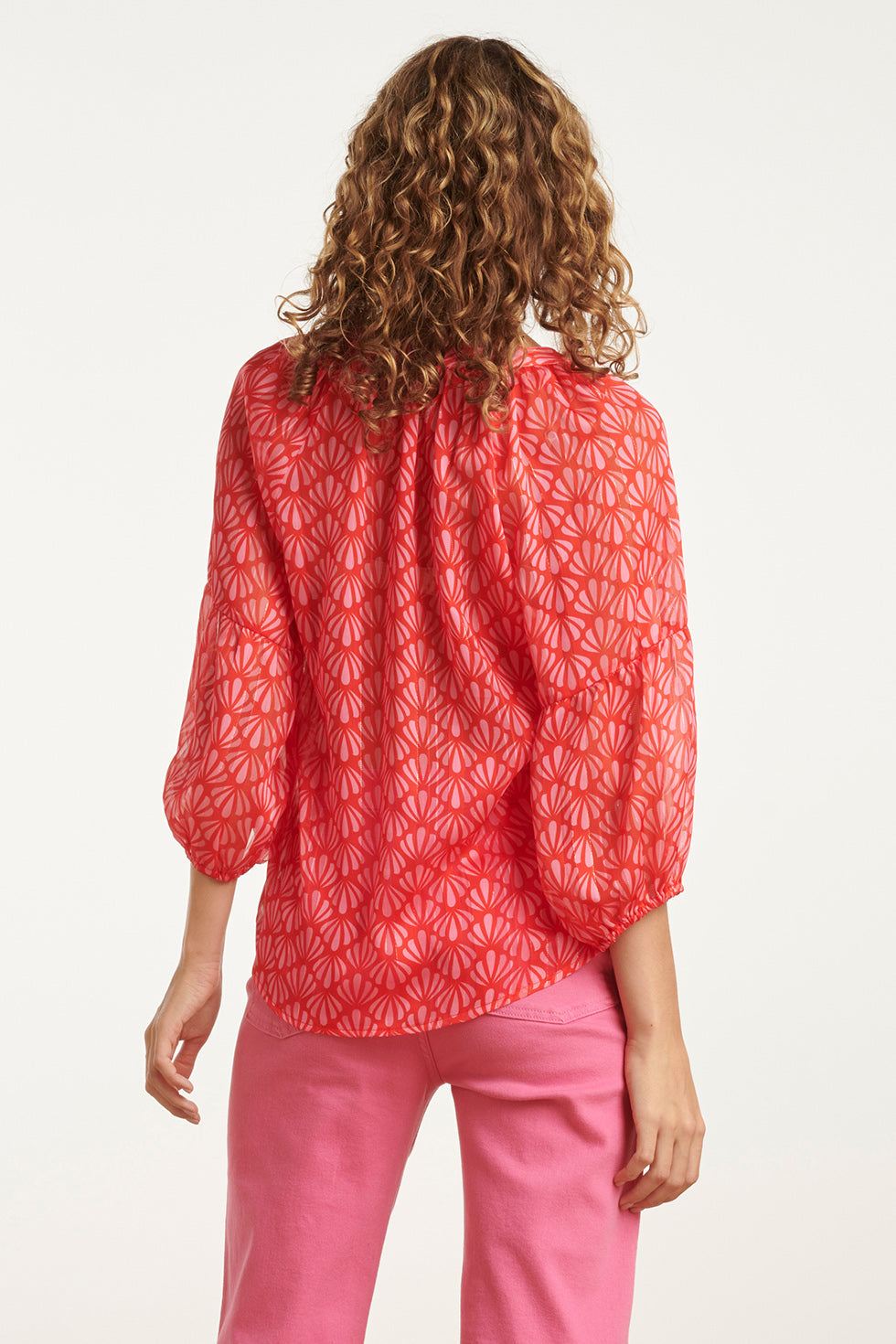 25051 Elegante Chiffon Top Met - Schelpprint | Red-Pink