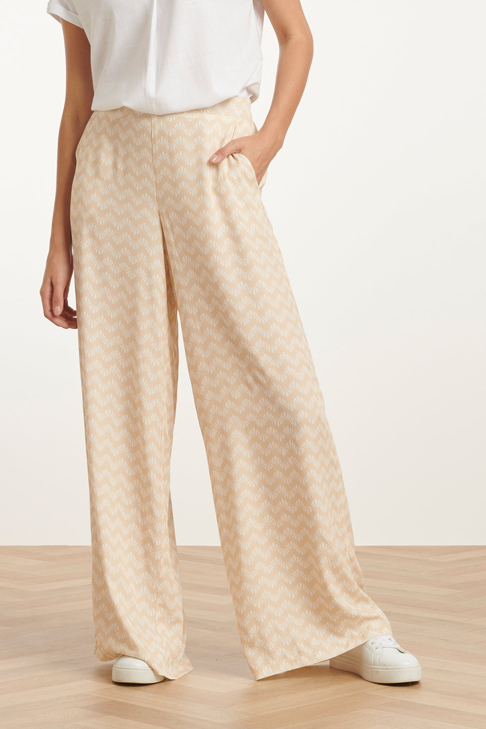 25064 Wijde Broek Met Schelp Zigzagprint | Sand-White