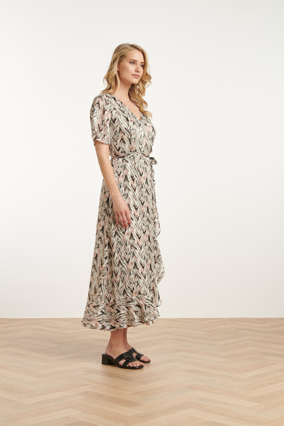 25078 Chiffon Overlap Maxi Jurk Met , Graphic Print | Off-White-Multicolour