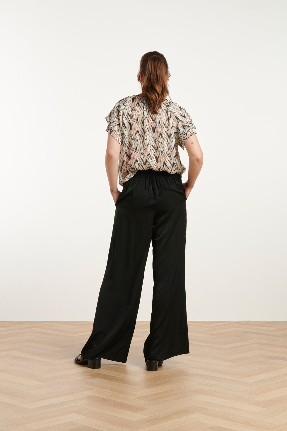 25079 Chiffon Top Met Grafisch Zigzag Print, | Off-White-Multicolour