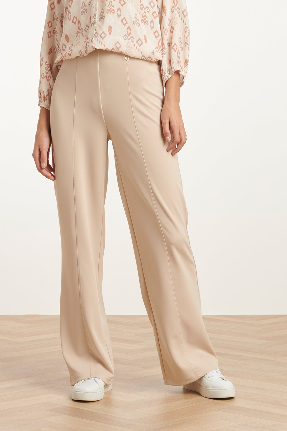 25140 Wide Straight Leg Stretch Broek | Sand
