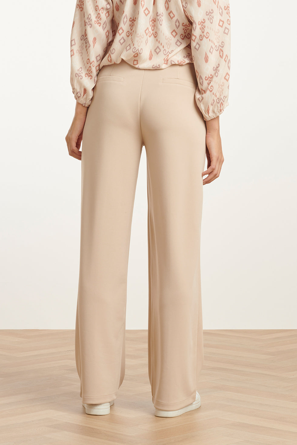 25140 Wide Straight Leg Stretch Broek | Sand