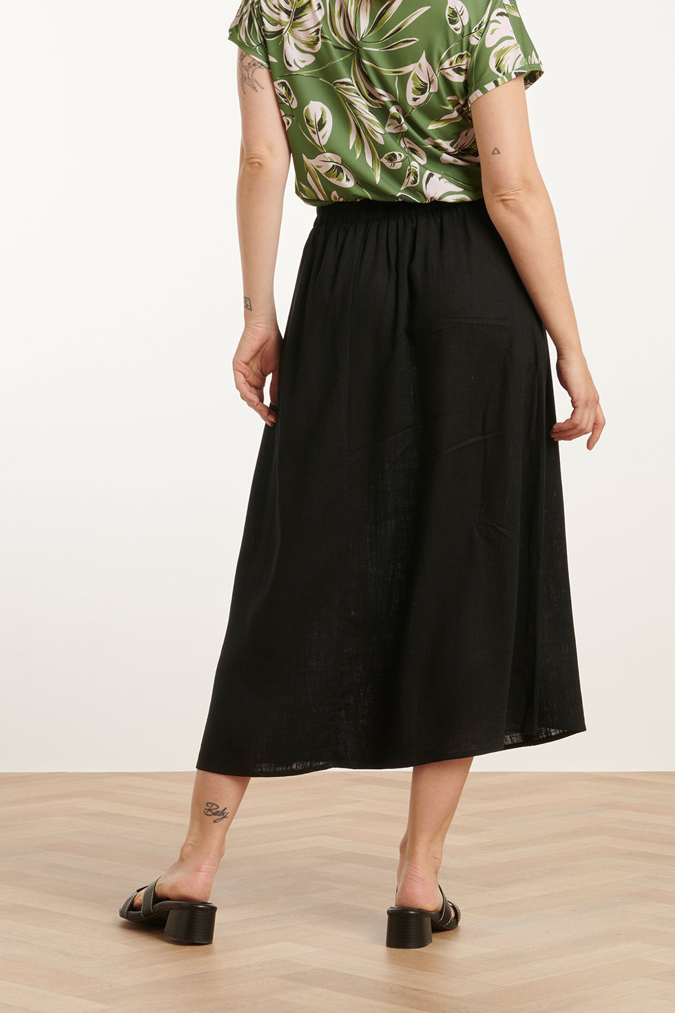25149 E Linnen Midi Rok | Black
