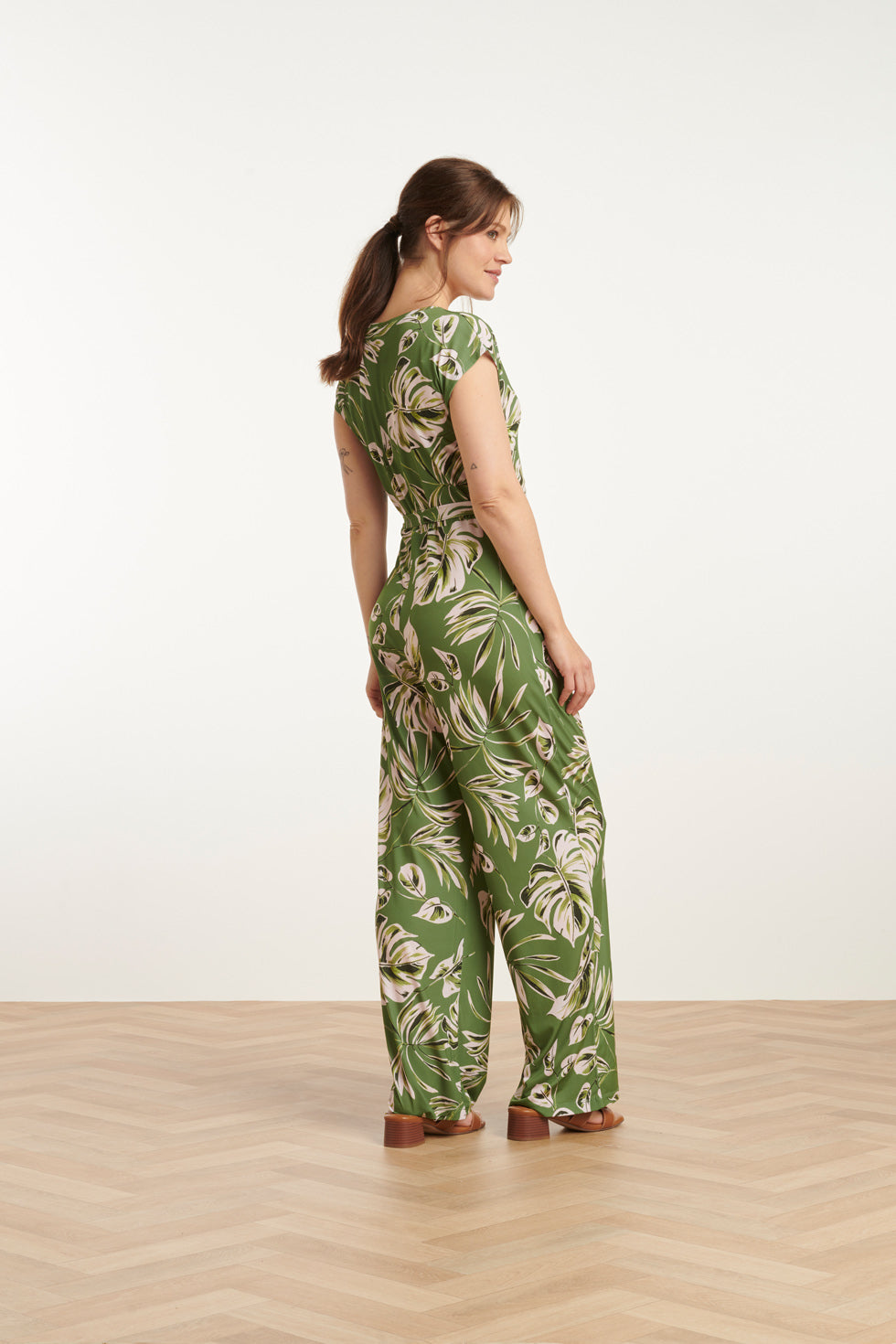25160 Leaf Print Stretch Jumpsuit | Army-Light Green