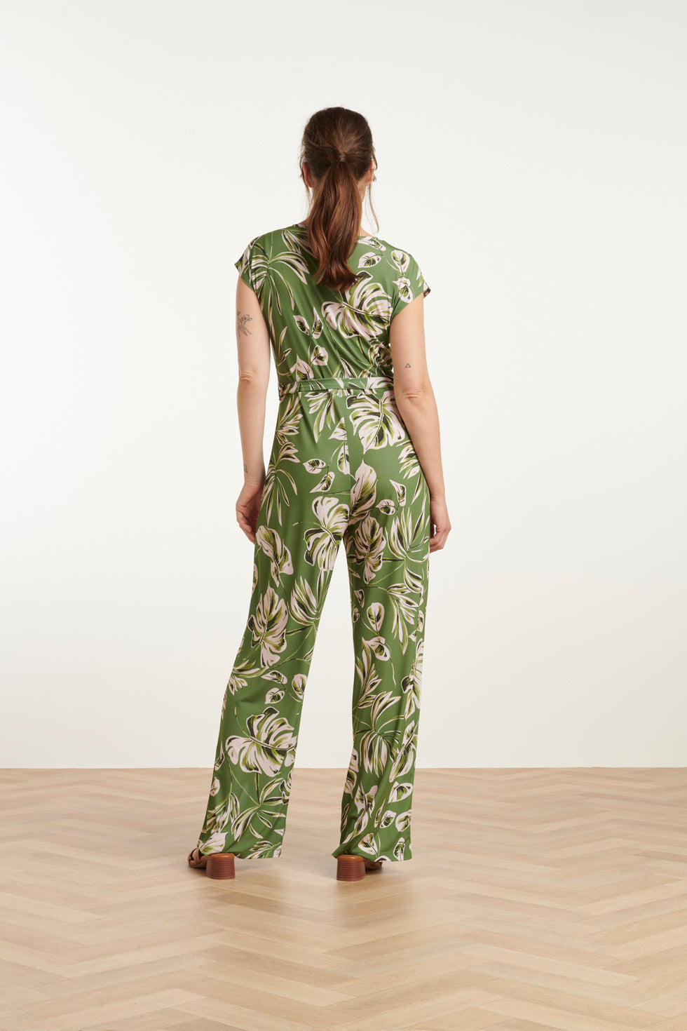 25160 Leaf Print Stretch Jumpsuit | Army-Light Green