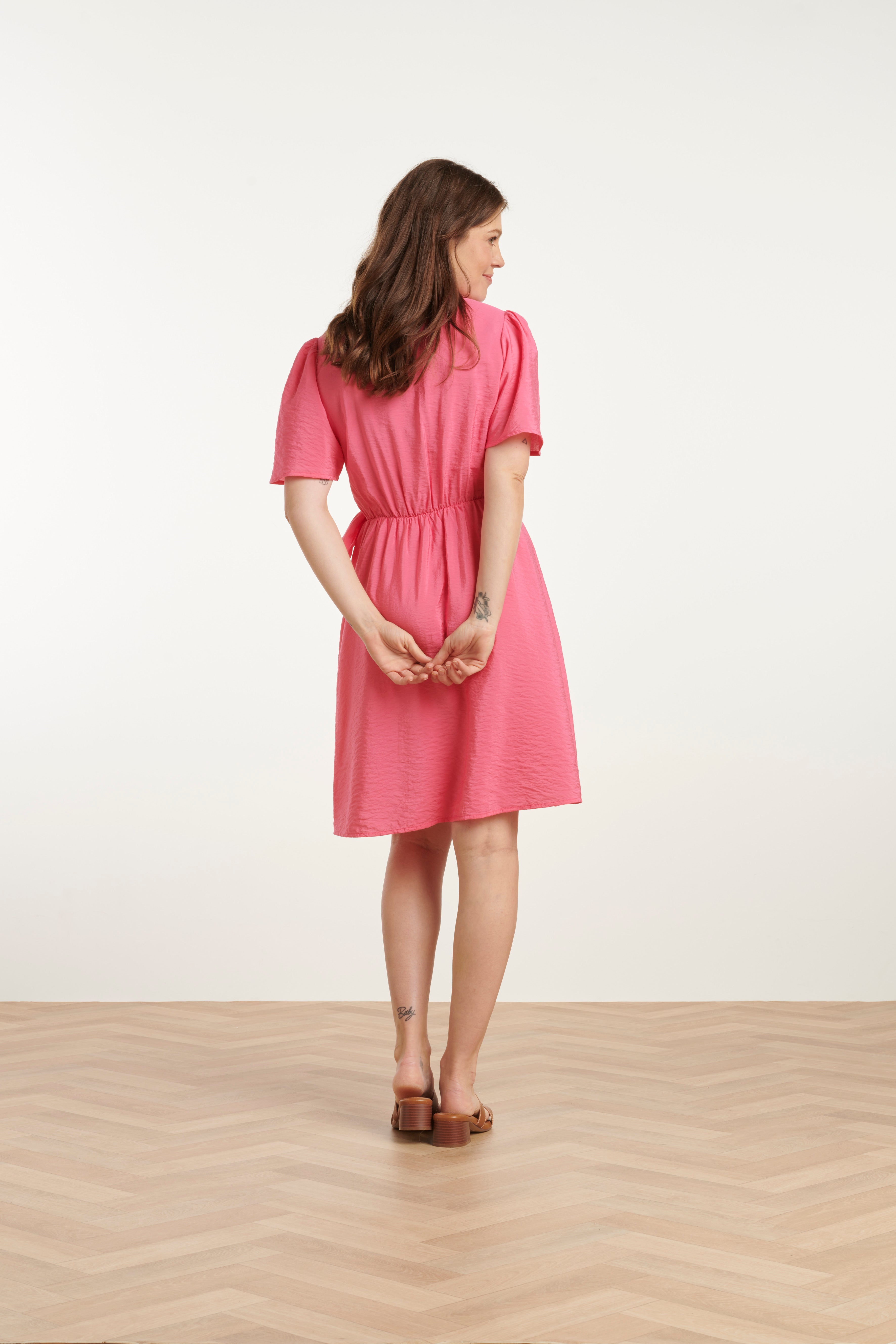 25170 Fuchsia Zomerjurk Met Overlap V-Hals | Pink