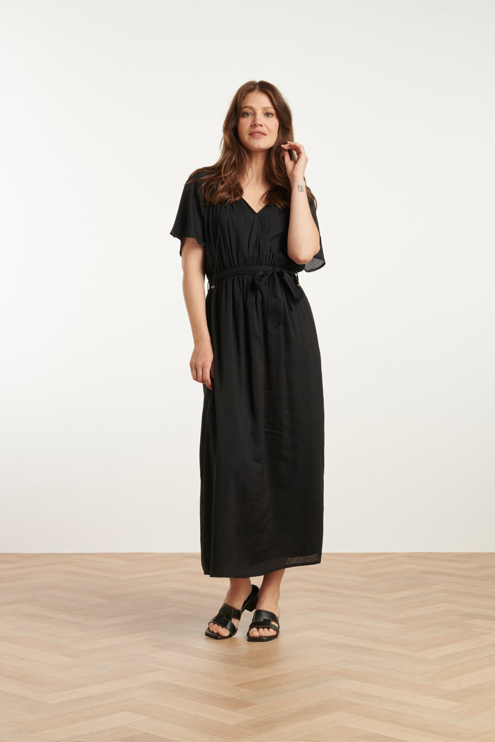 25191 E Viscose Midi Jurk | Black