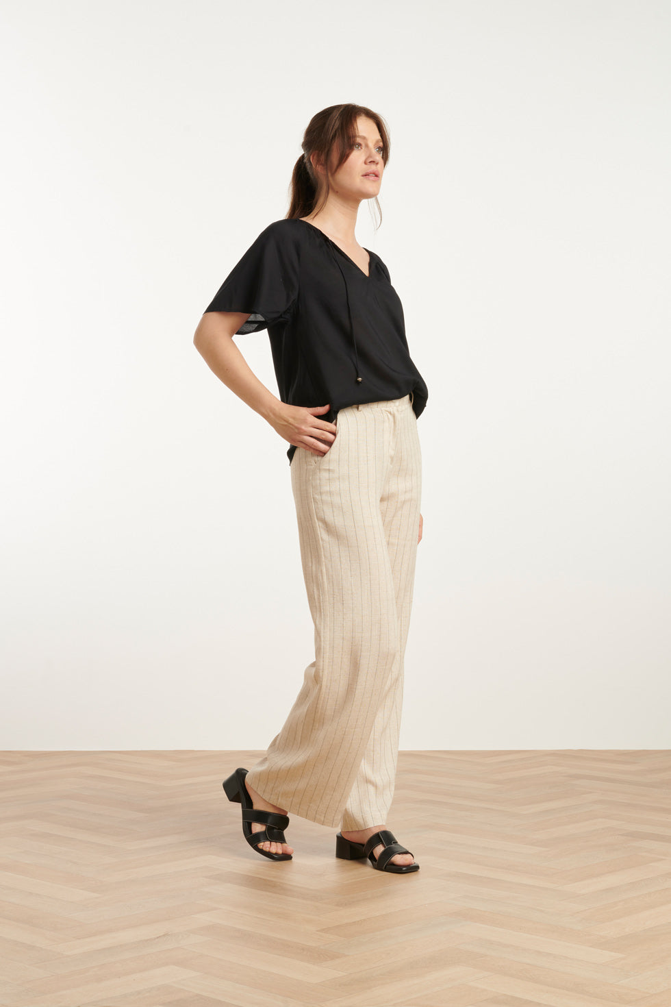 25192 Viscose Top | Black