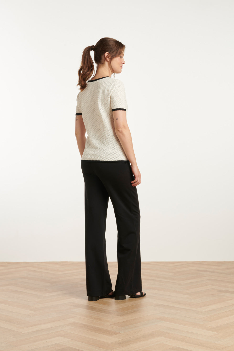 25208 E Zachte Pants Met Wijde Pasvorm | Black