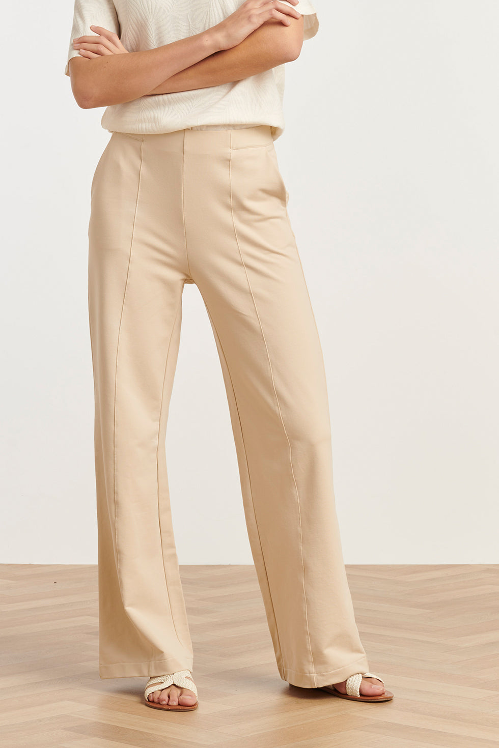 25208 E Zachte Pants Met Wijde Pasvorm | Sand