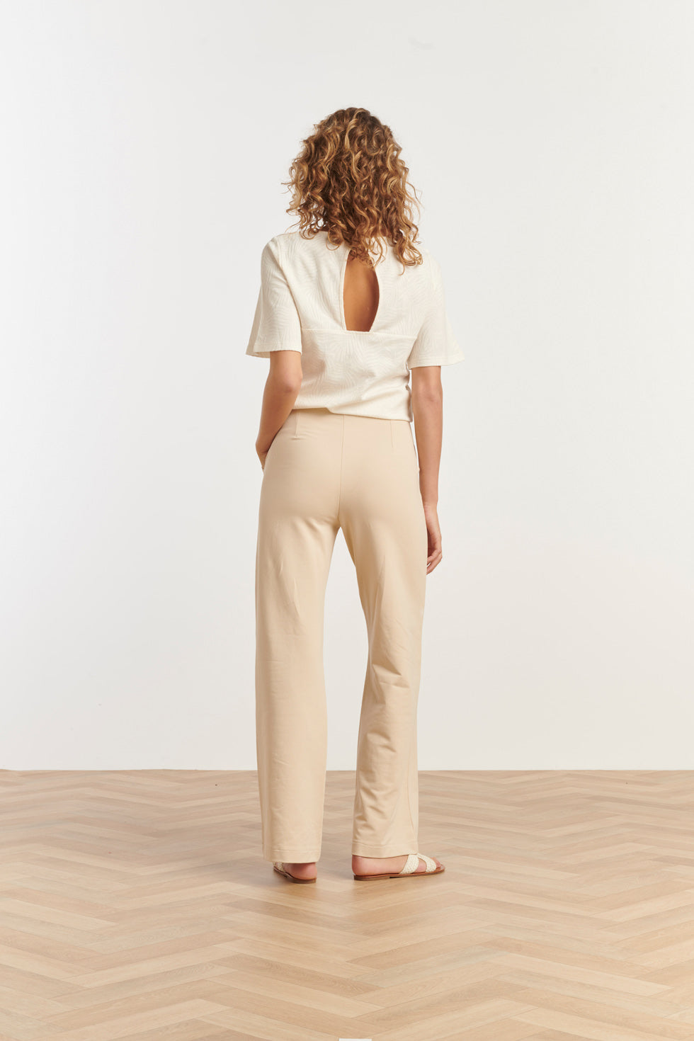 25208 E Zachte Pants Met Wijde Pasvorm | Sand