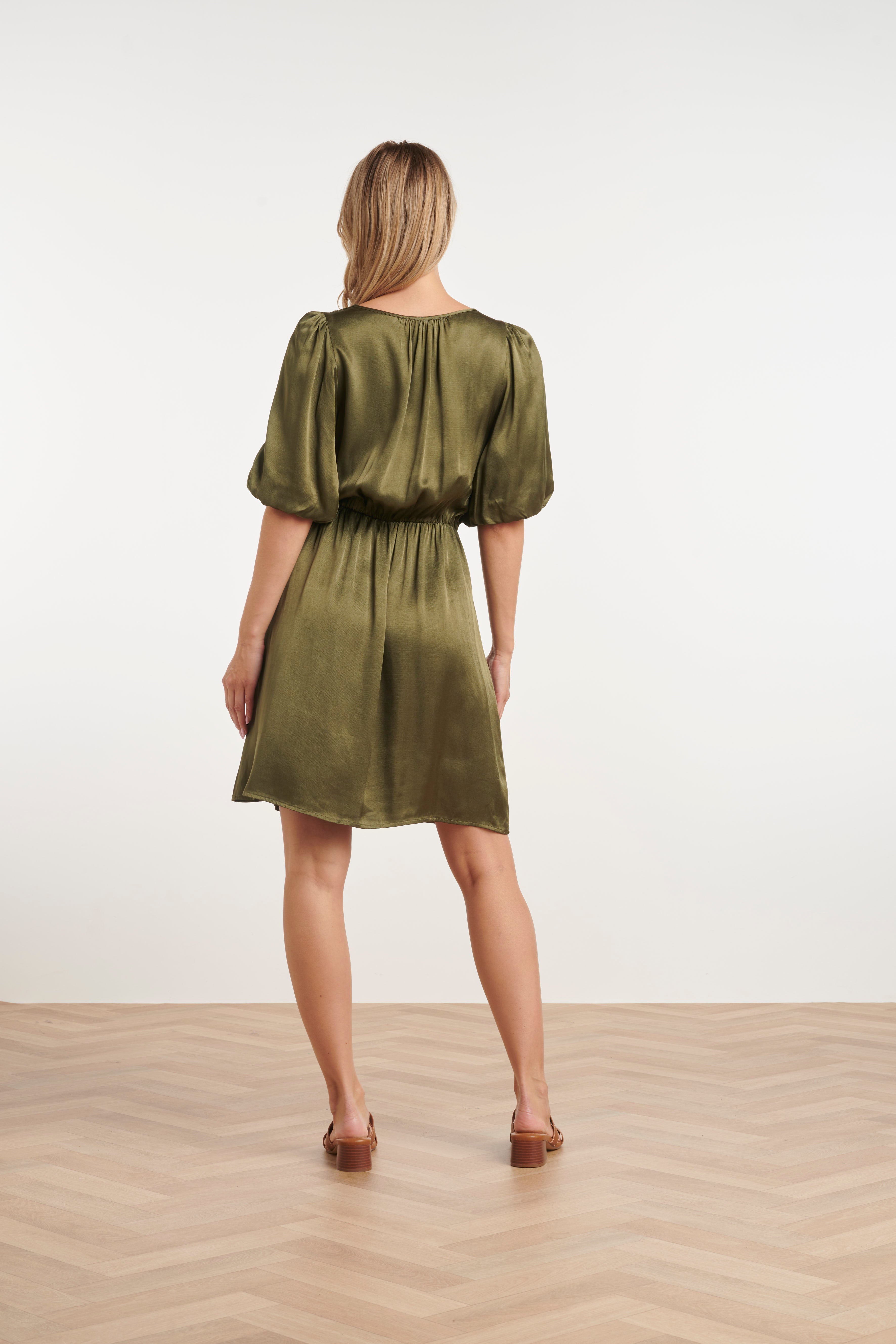 25322, Jurken | Army