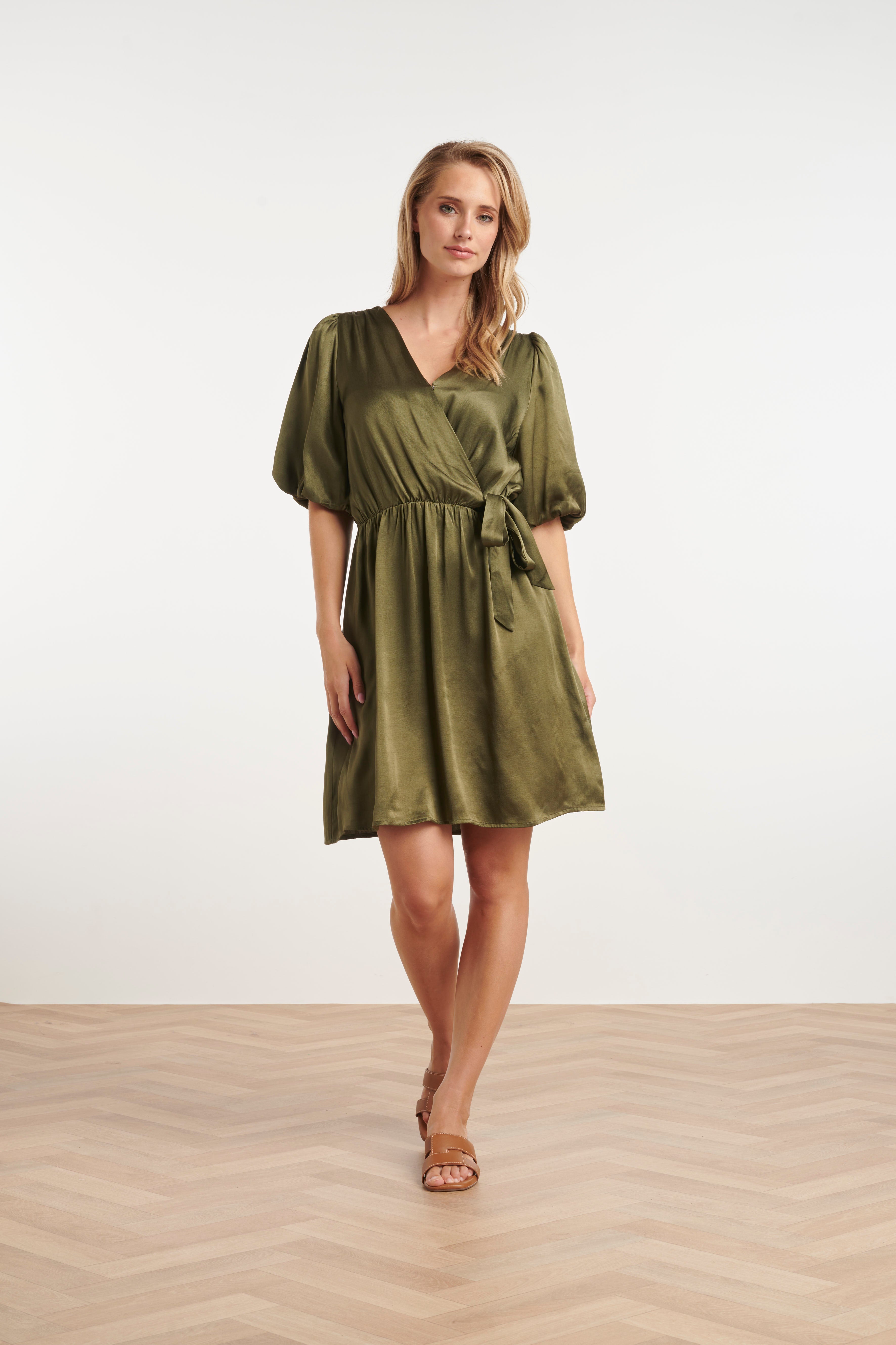 25322, Jurken | Army Green