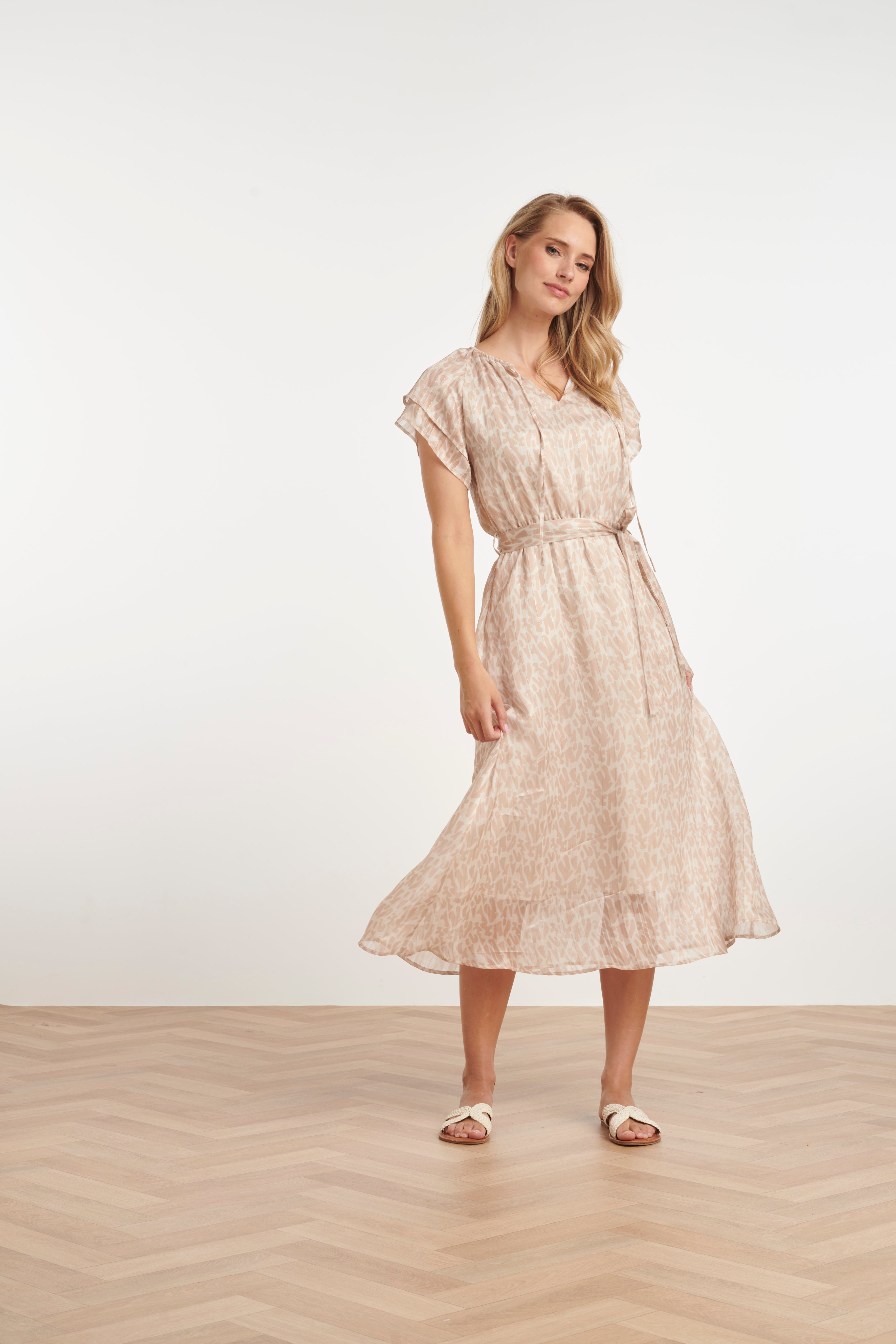 25335, Jurken | Sand - Off White