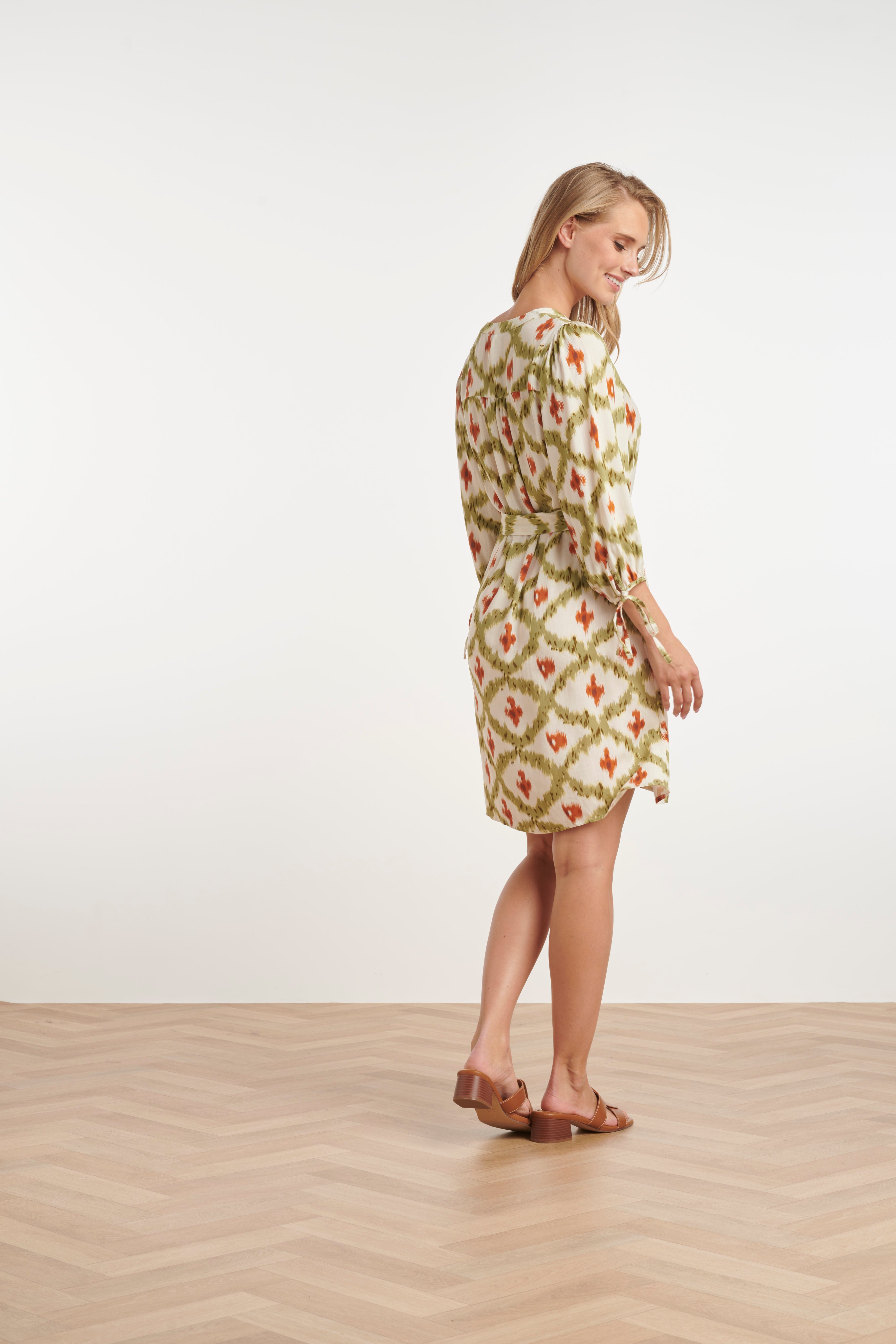 25355, Jurken | Off-White-Multicolour