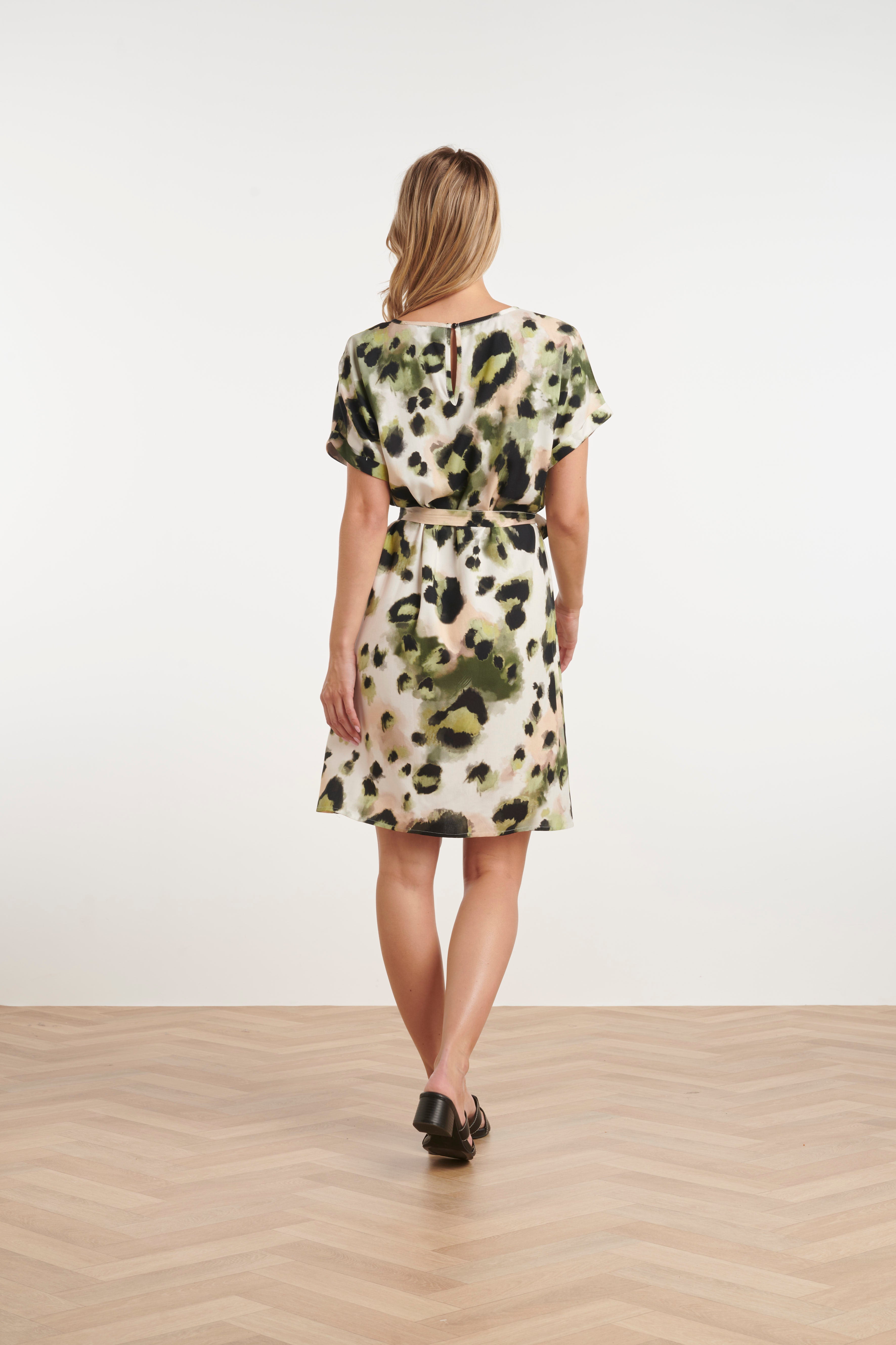 25424, Jurken | Off-White-Multicolour
