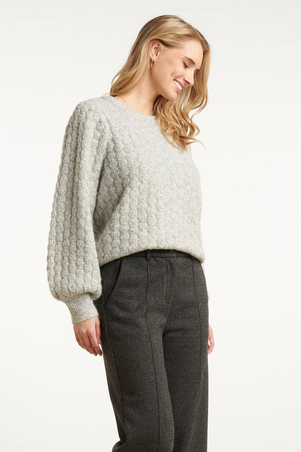 25502 Smashed Lemon Damesgebreide Vrouwelijke Losvallende Trui | Grey