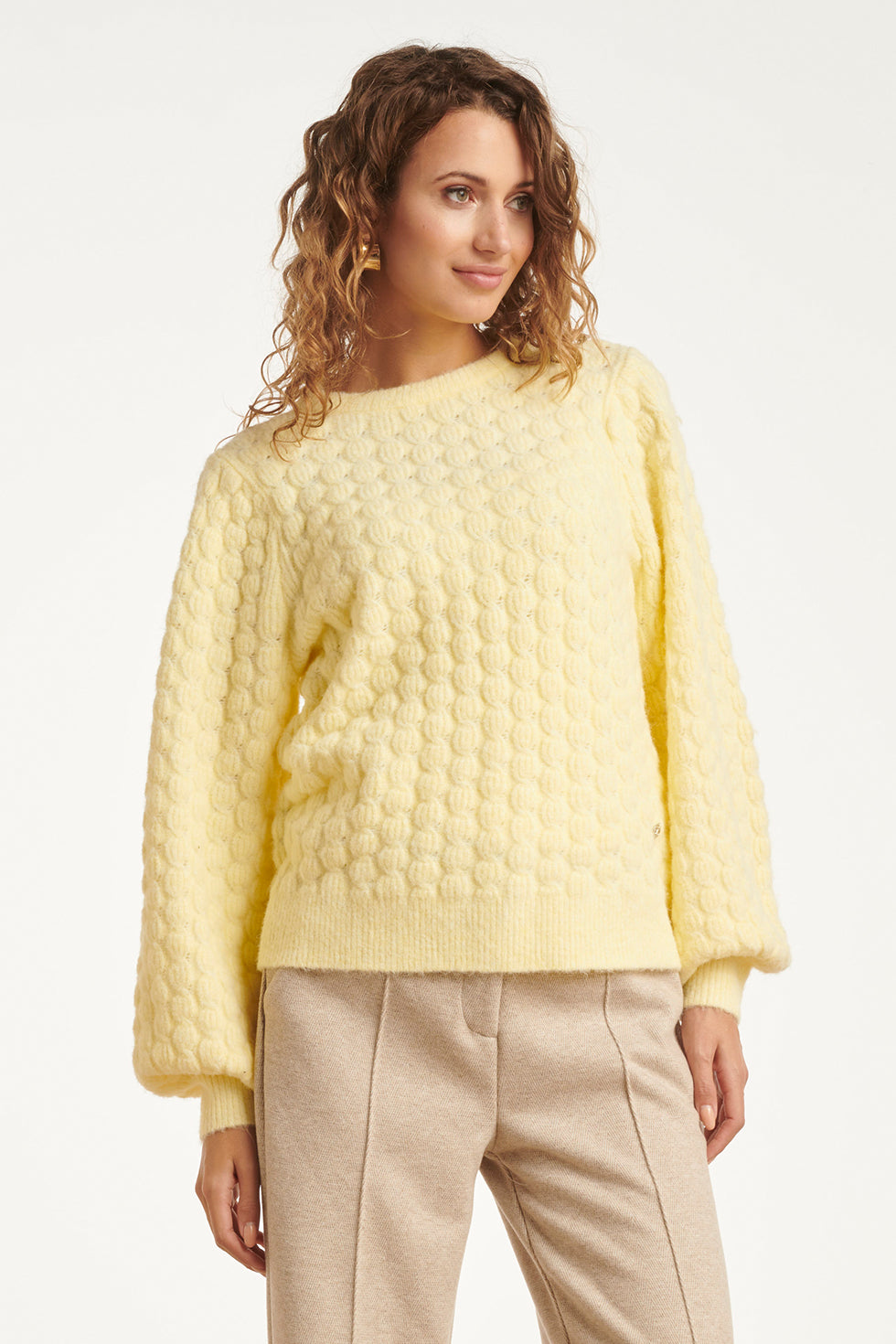 25502 Smashed Lemon Damesgebreide Vrouwelijke Losvallende Trui | Light Yellow
