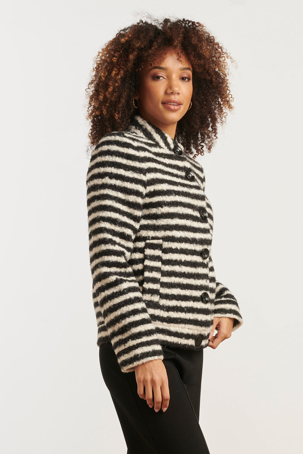 25544 Korte Bouclé Jas Met Zwart En Off-White Strepen | Black - Off White