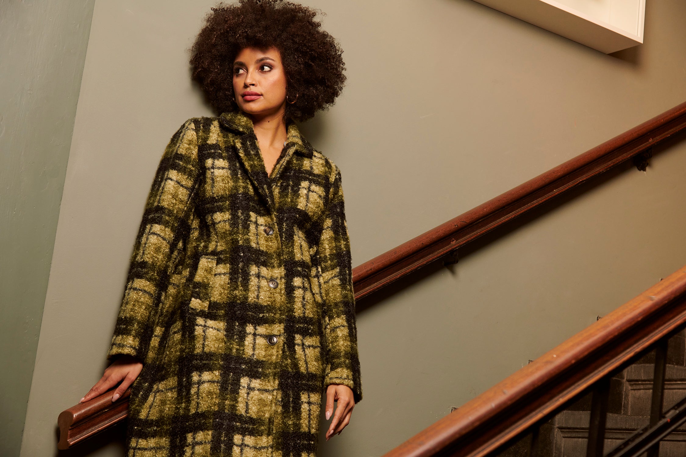 25546 Smashed Lemon Bouclé Ruitjesjas | Army - Light Green