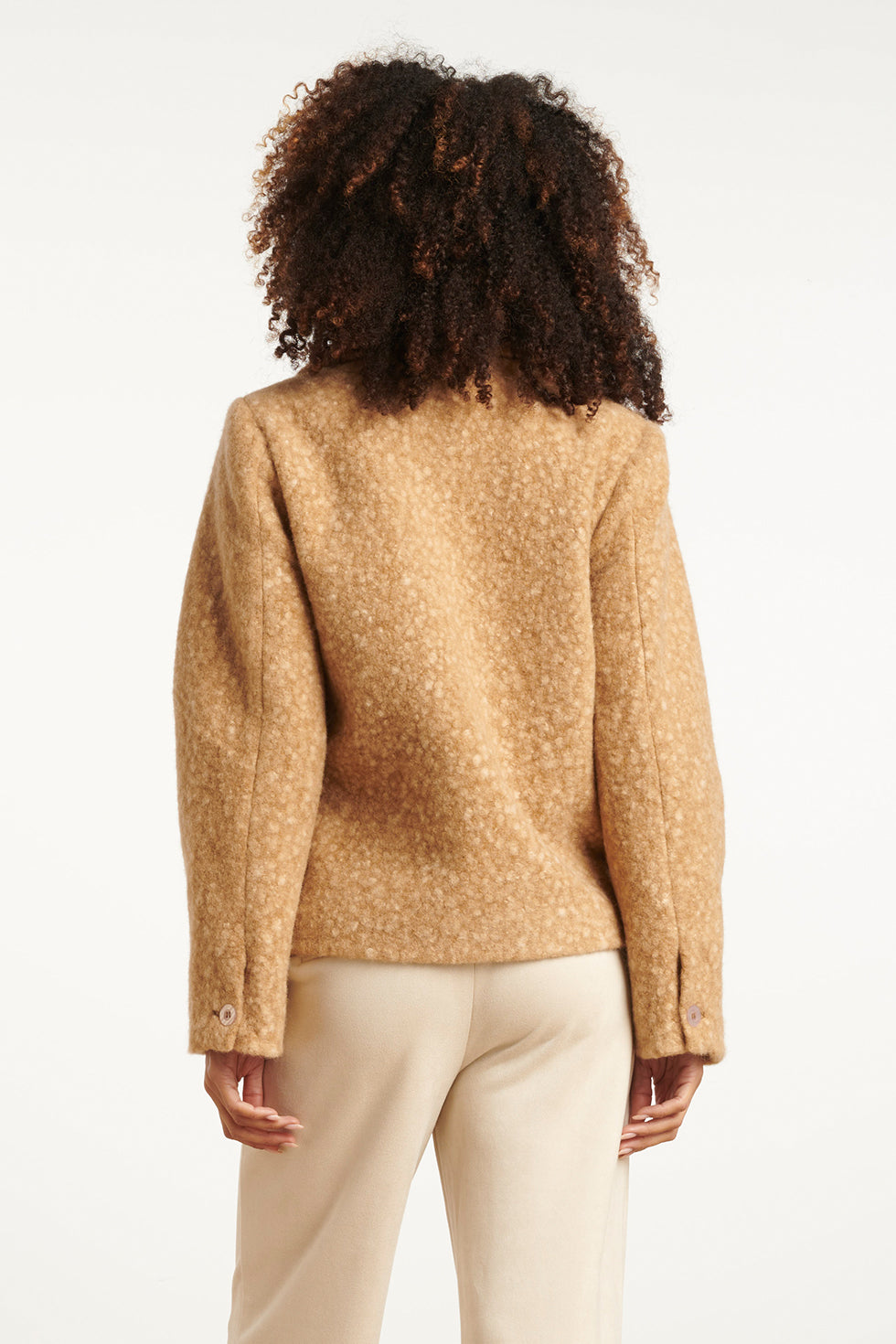 25552 Smashed Lemon Bouclé Jas met Kraag | Camel