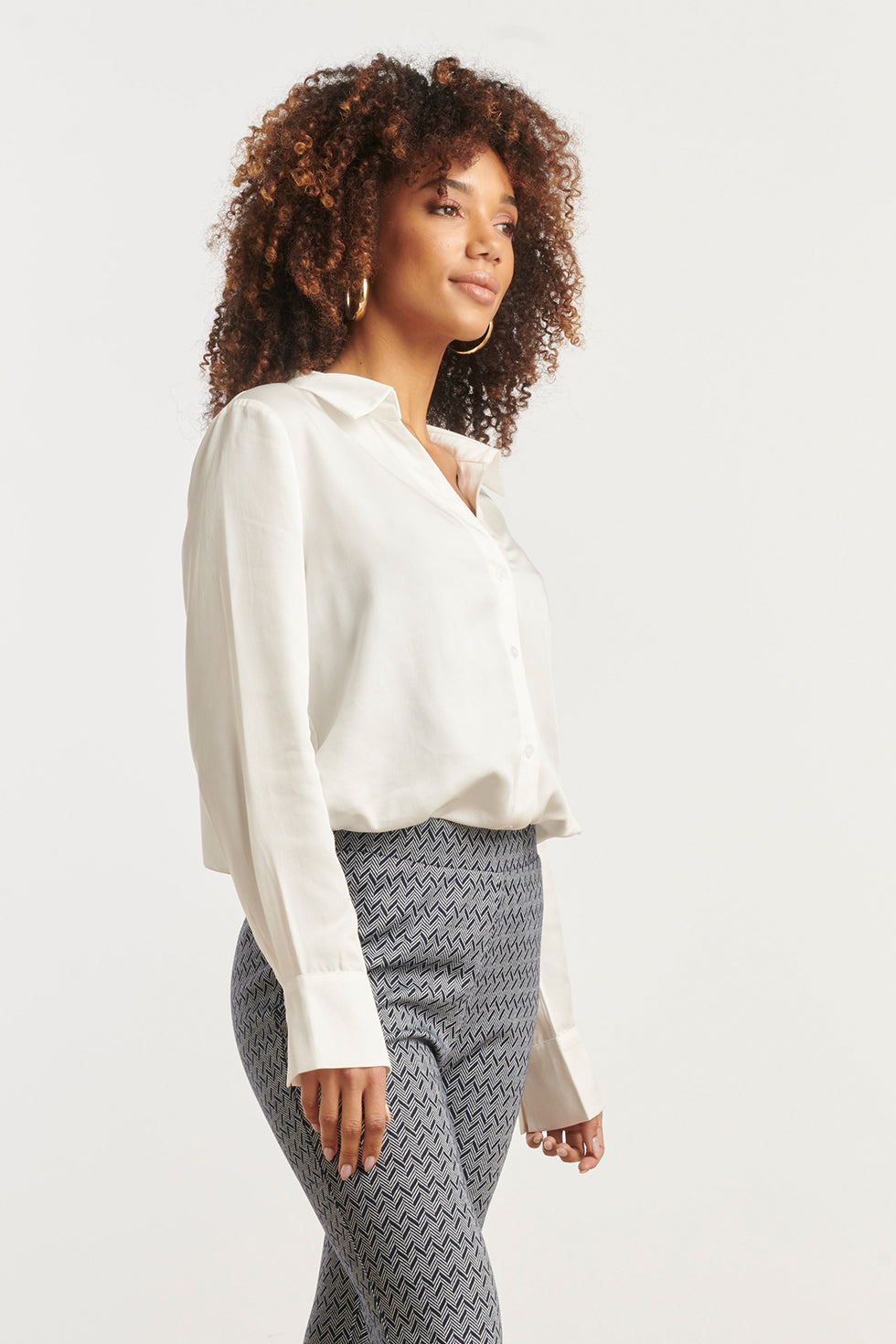 25613 Smashed Lemon Doorknoopshirt met V Hals & Kraag | Off White