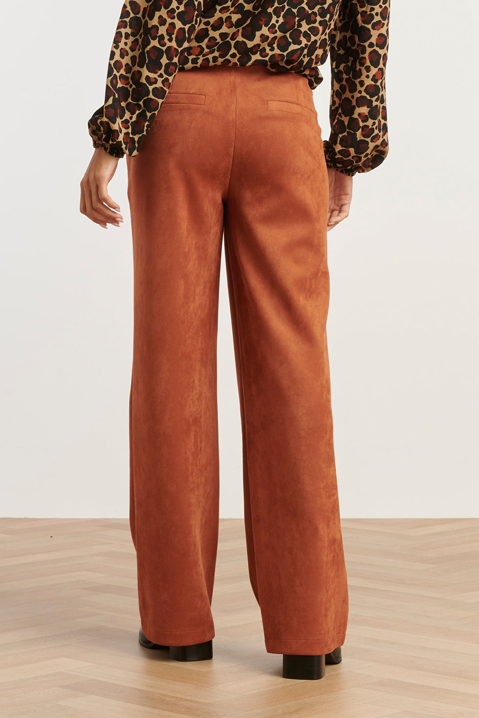25616 Smashed Lemon Damessuède Broek | Cognac