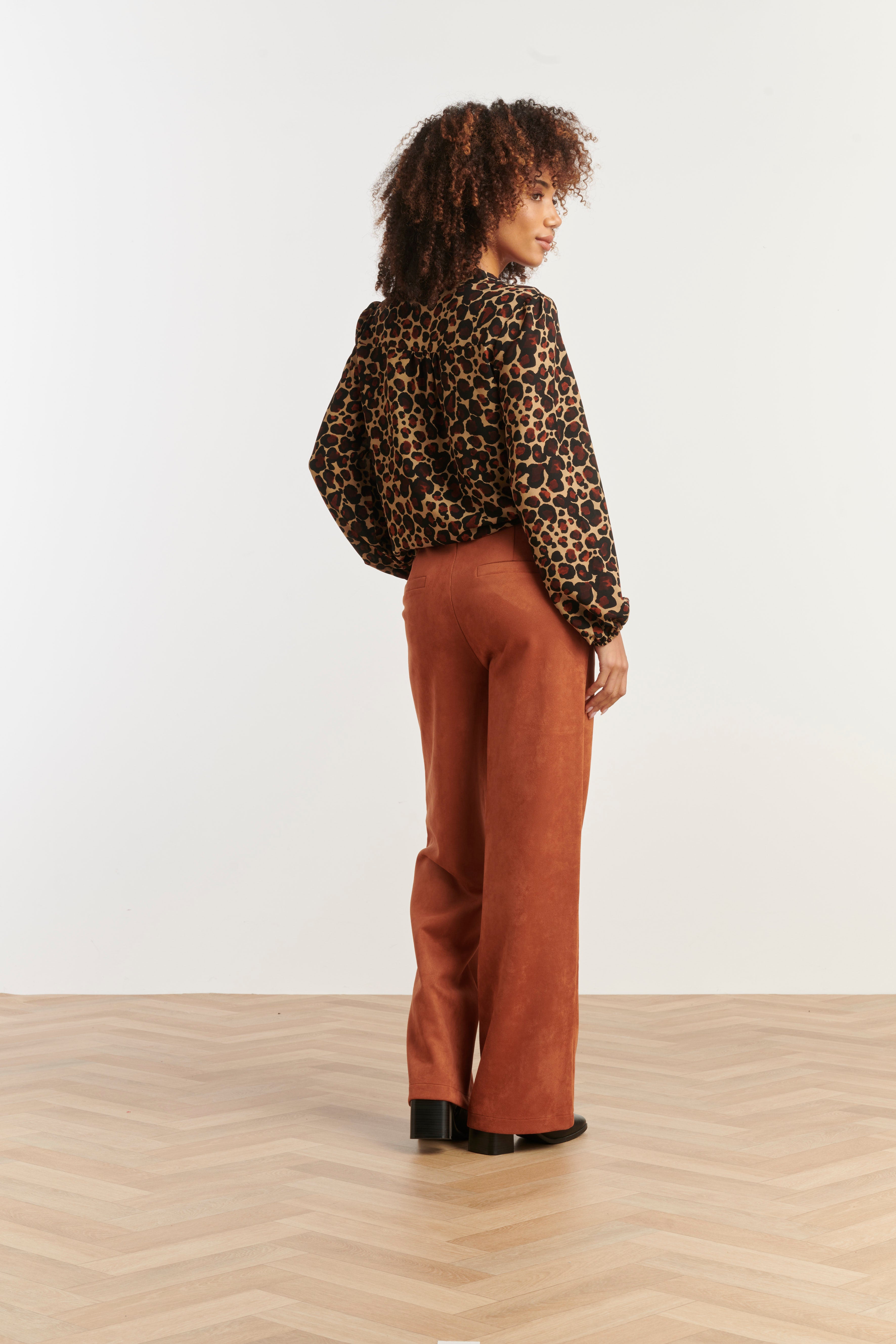 25616 Smashed Lemon Damessuède Broek | Cognac