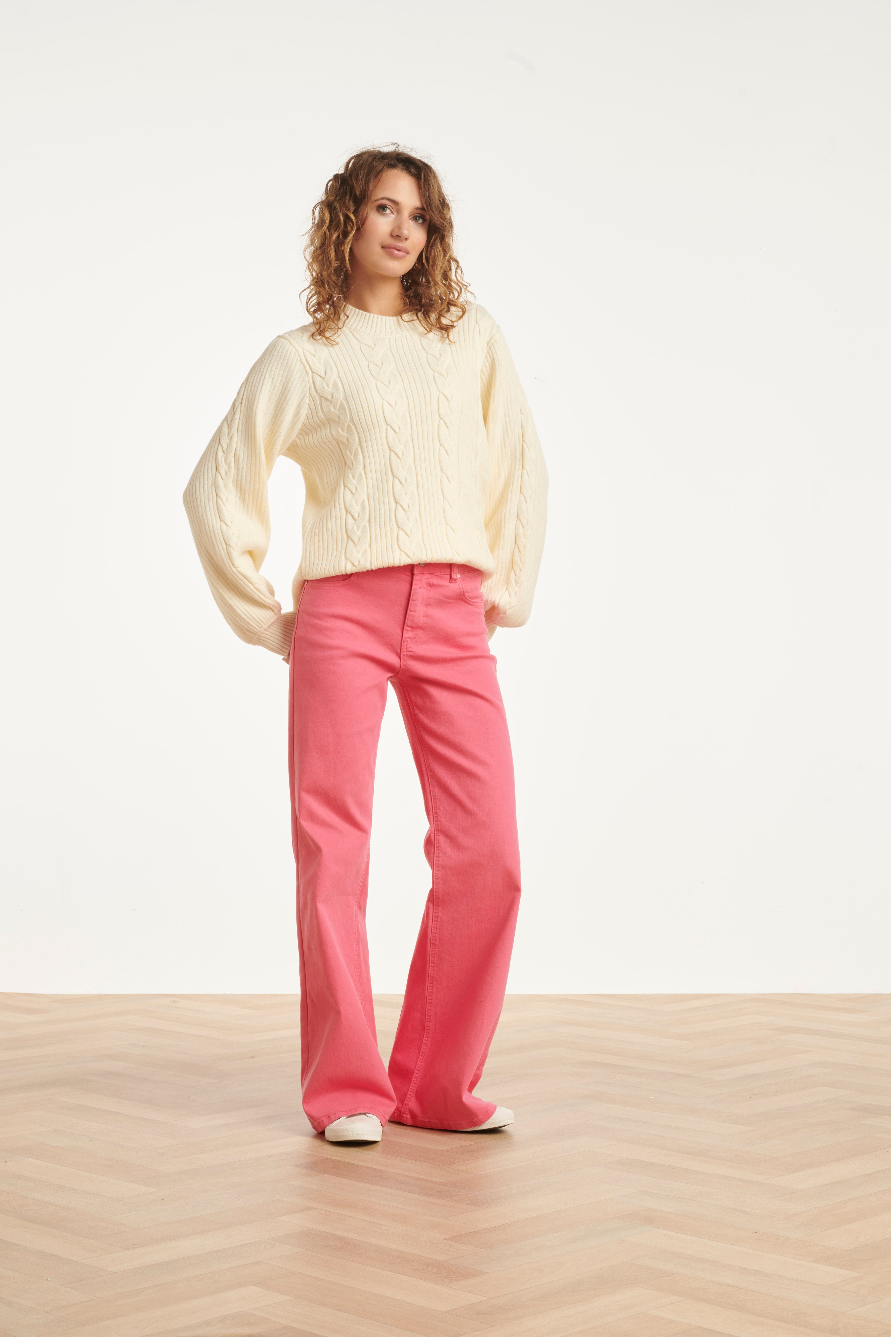 25629 Smashed Lemon Mediumblauwe Flared Jeans | Cerise