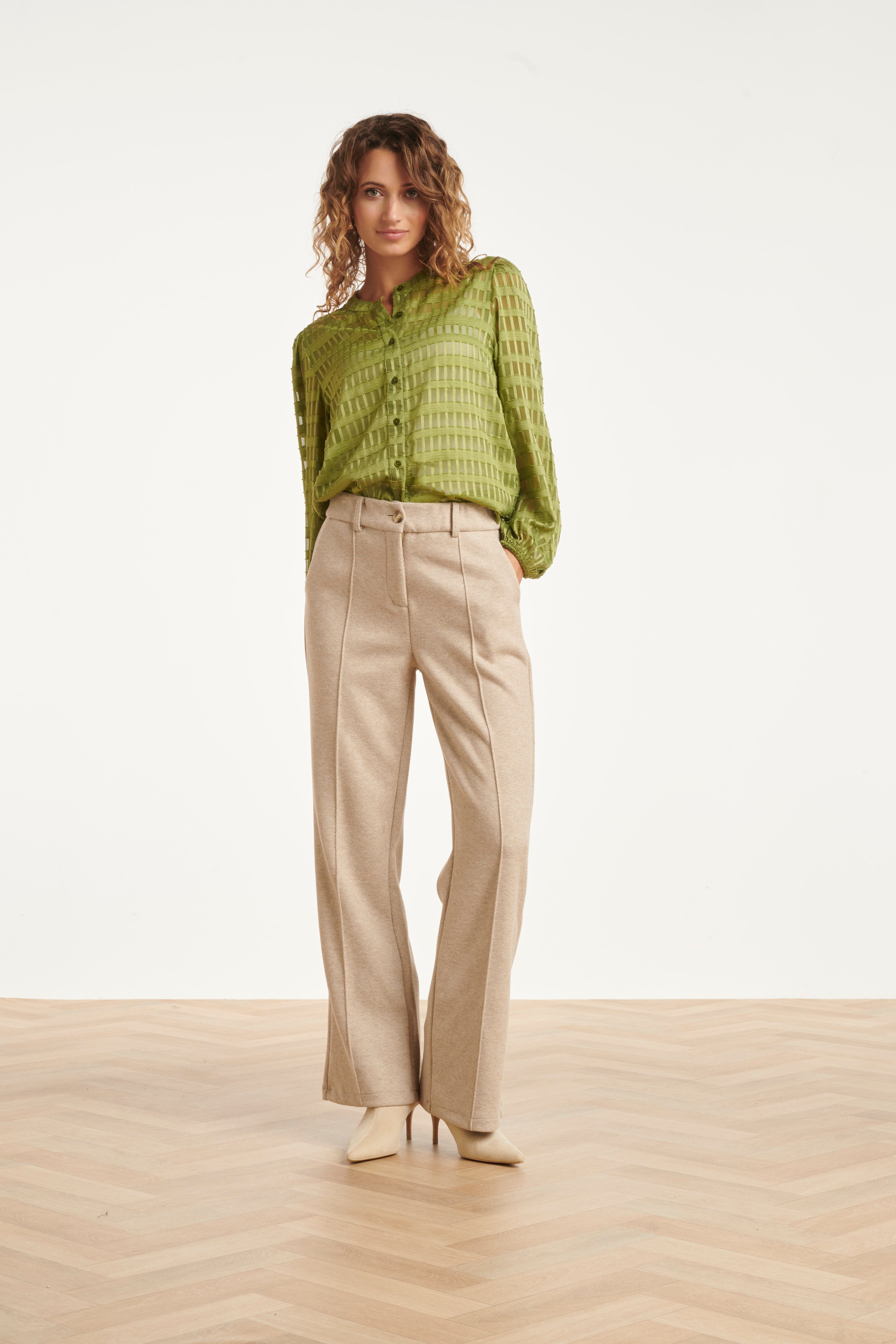 25697 Smashed Lemon Damesblouse met Structuur | Army