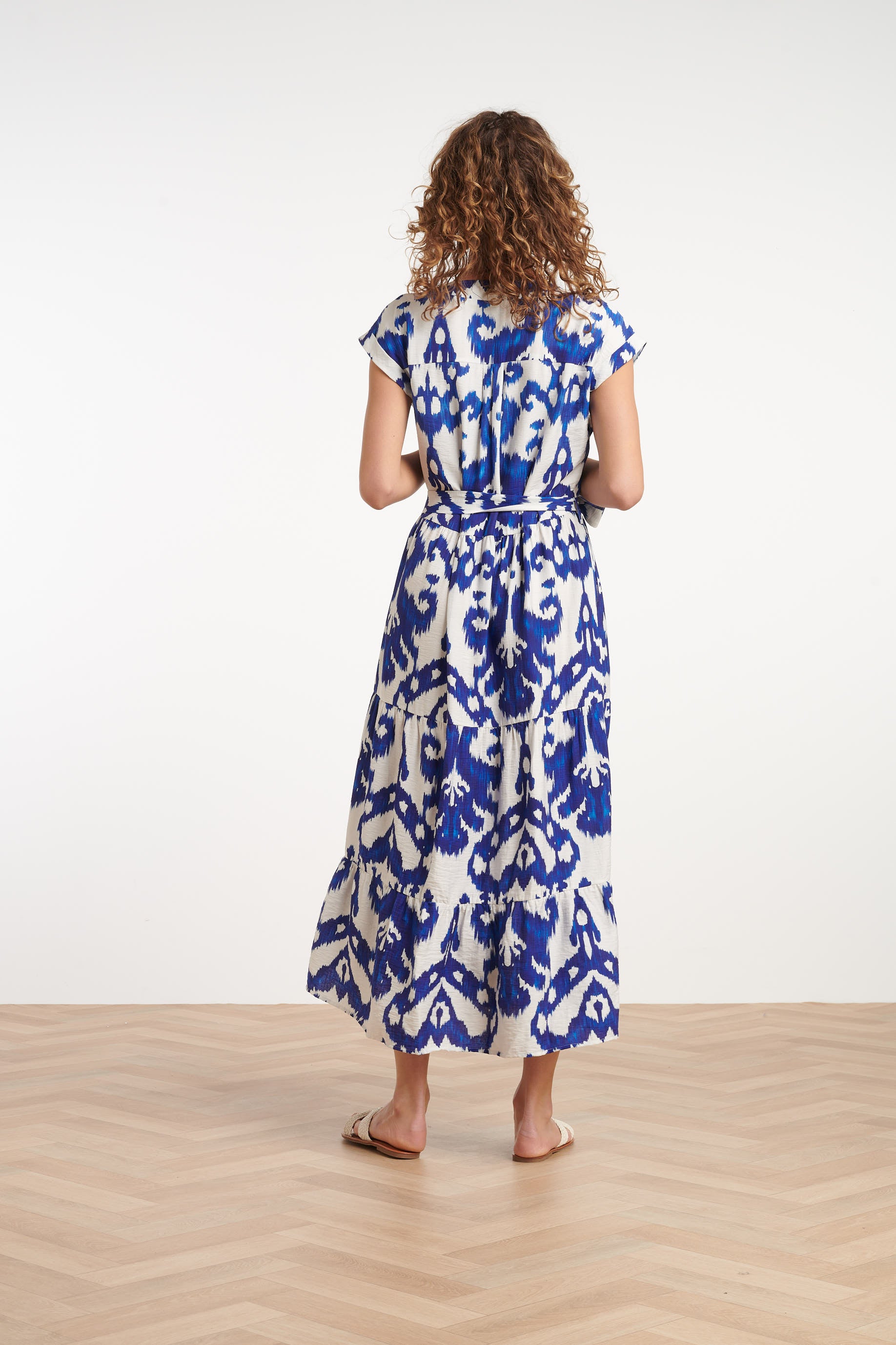 35185, Jurken | Off White-Cobalt Blue