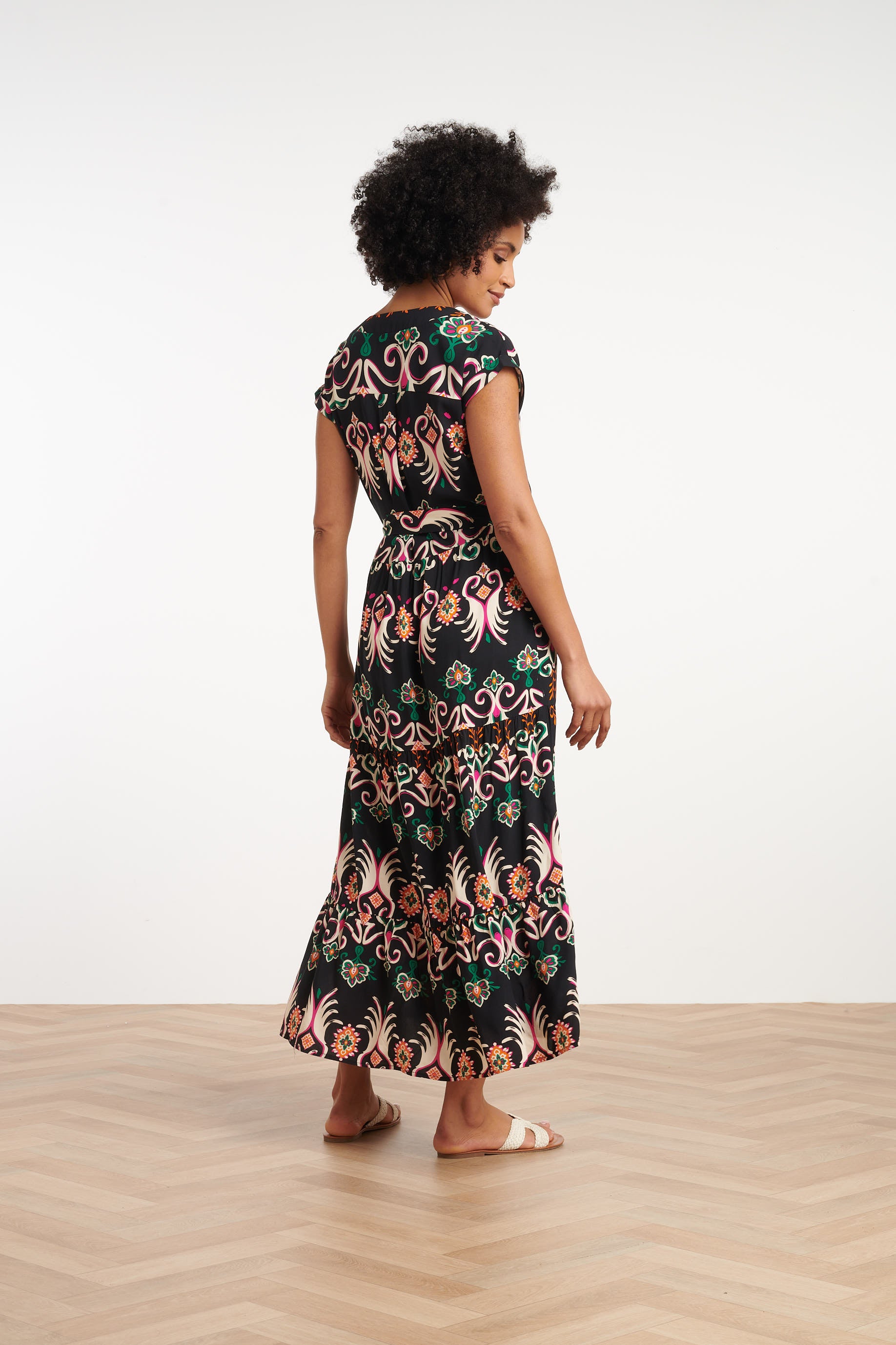 35186, Jurken | Black - Muticolour
