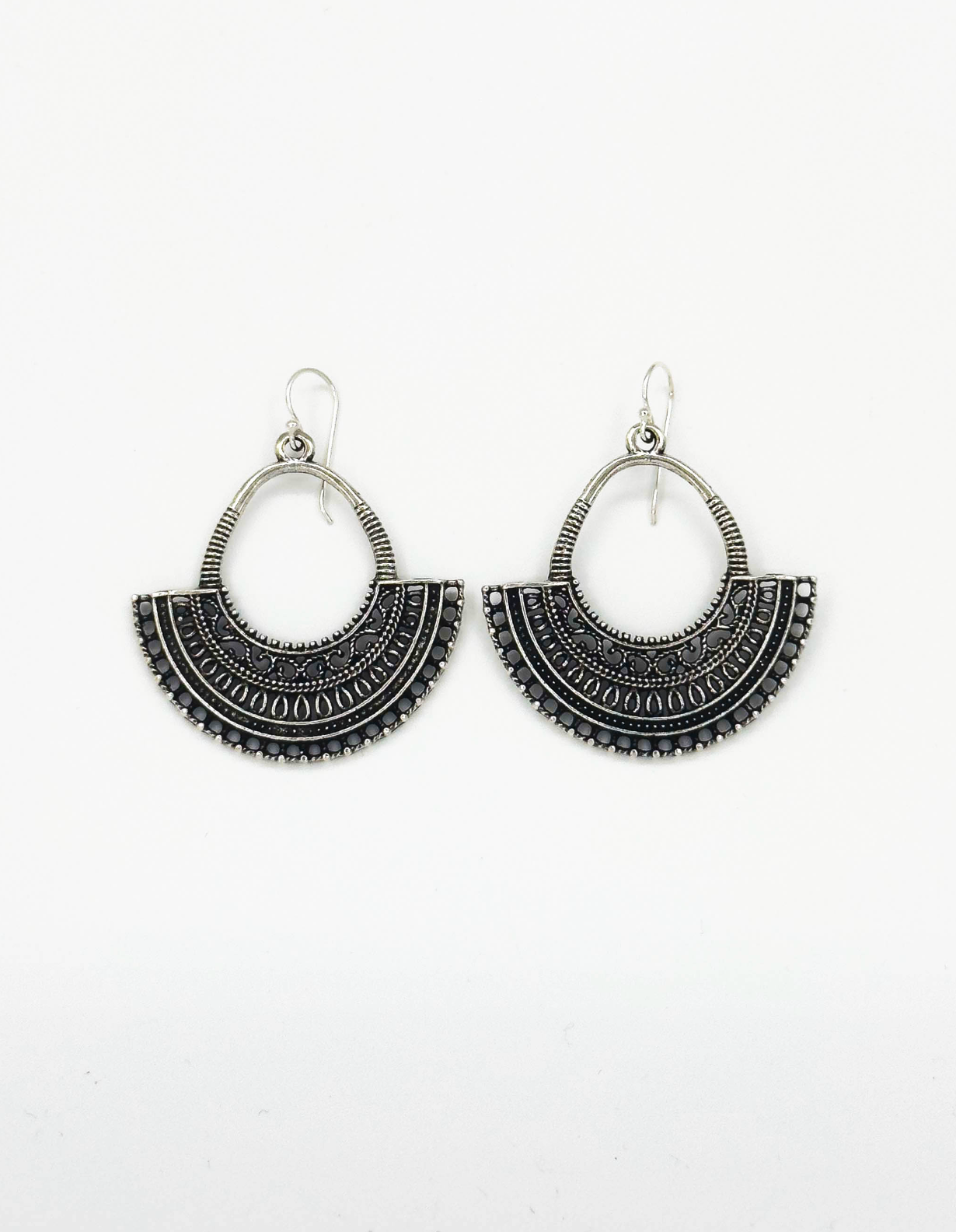 60013 En Boho Waaier Oorbellen Met Tribal Patroon | Silver